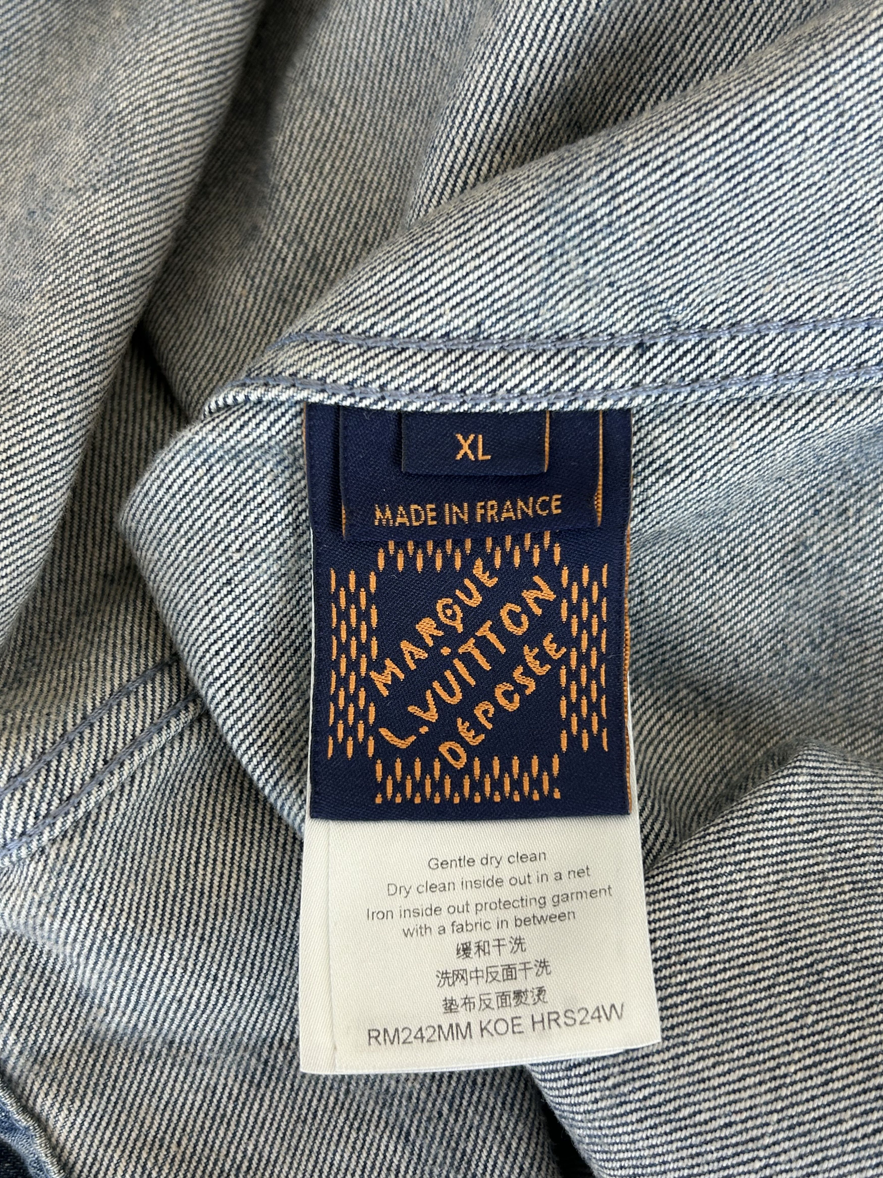 Louis Vuitton Louis Vuitton Blue & White Barb Wire Monogram Denim Shirt Size US XL / EU 56 / 4 - 4 Thumbnail