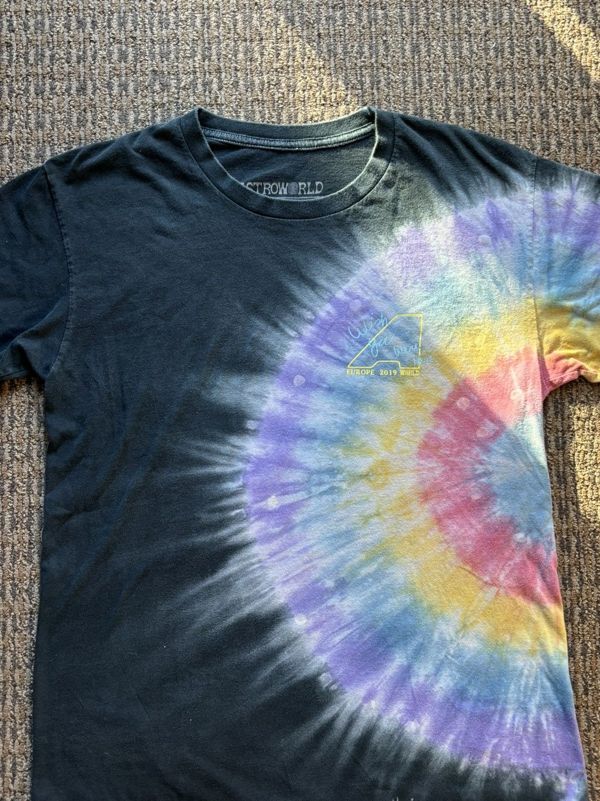 Travis Scott Travis Scott Astroworld 2019 Europe Rap Tee Size US M / EU 48-50 / 2 - 2 Thumbnail