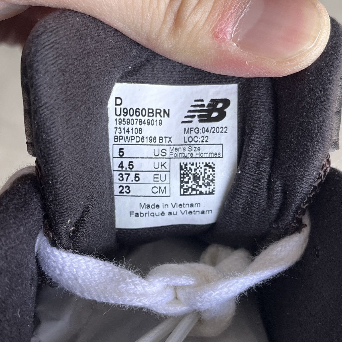 New Balance New Balance 9060 Brown Black Size US 5 / EU 37 - 7 Thumbnail