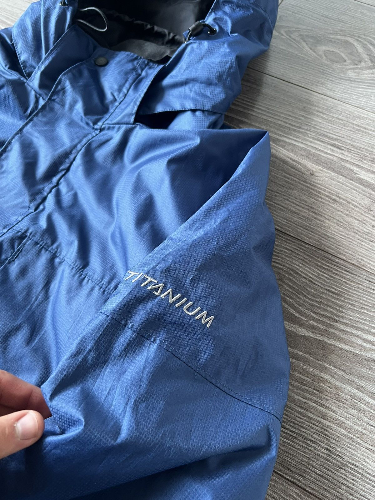 Columbia × Vintage ‼️Vintage Columbia Titanium Tech Omni Waterpoof Jacket‼️ Size US XL / EU 56 / 4 - 12 Thumbnail