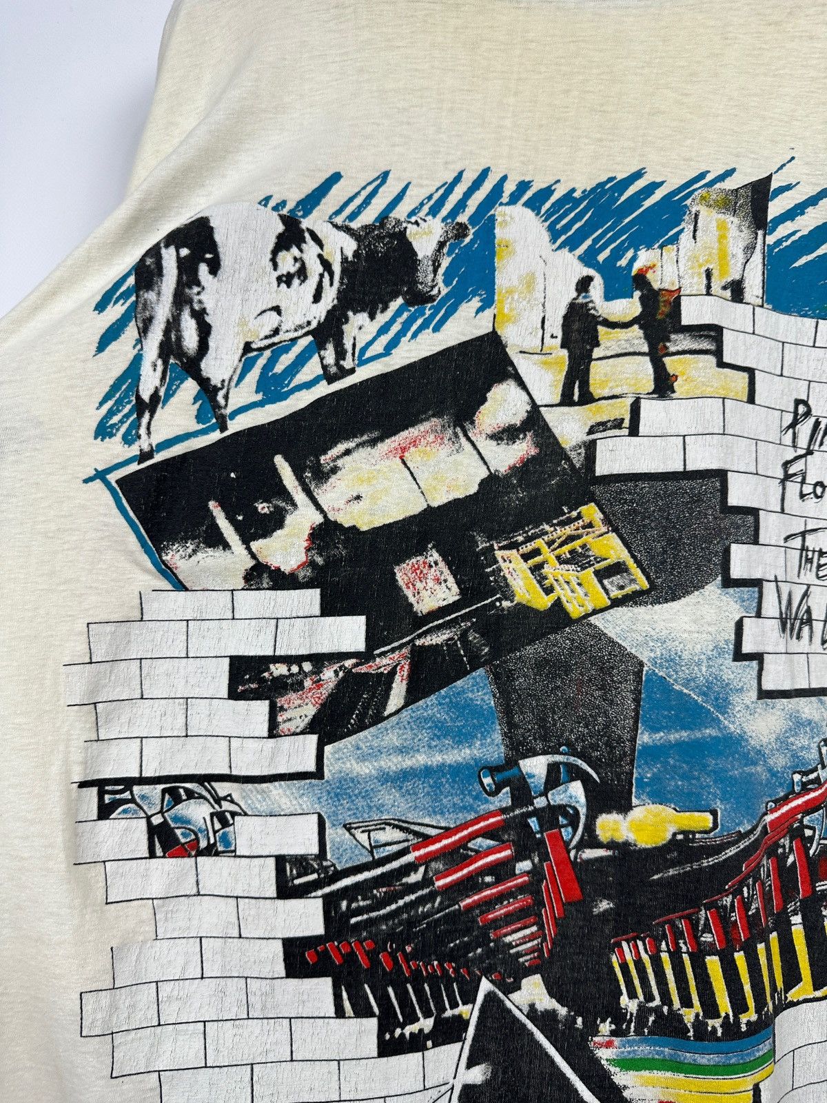 Band Tees Vintage Pink Floyd Division Bell Distressed The Wall T-Shirt Size US XL / EU 56 / 4 - 17 Thumbnail