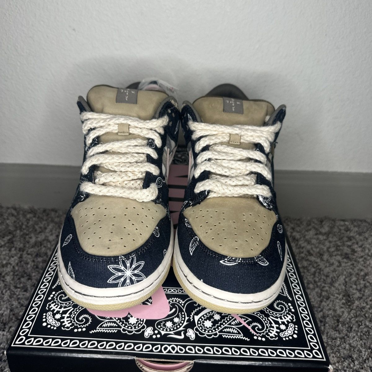 Nike Size 10 - Nike Travis Scott x SB Dunk Low Cactus Jack Size US 10 / EU 43 - 1 Thumbnail