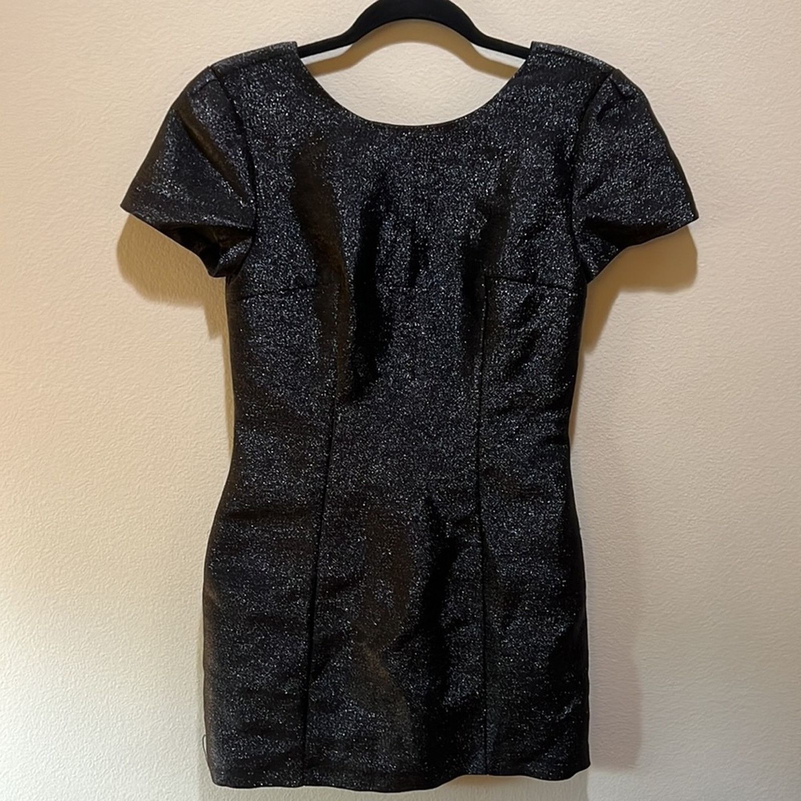 Express Express Metallic Deep Back V Dress Size 2 Size XS / US 0-2 / IT 36-38 - 2 Thumbnail