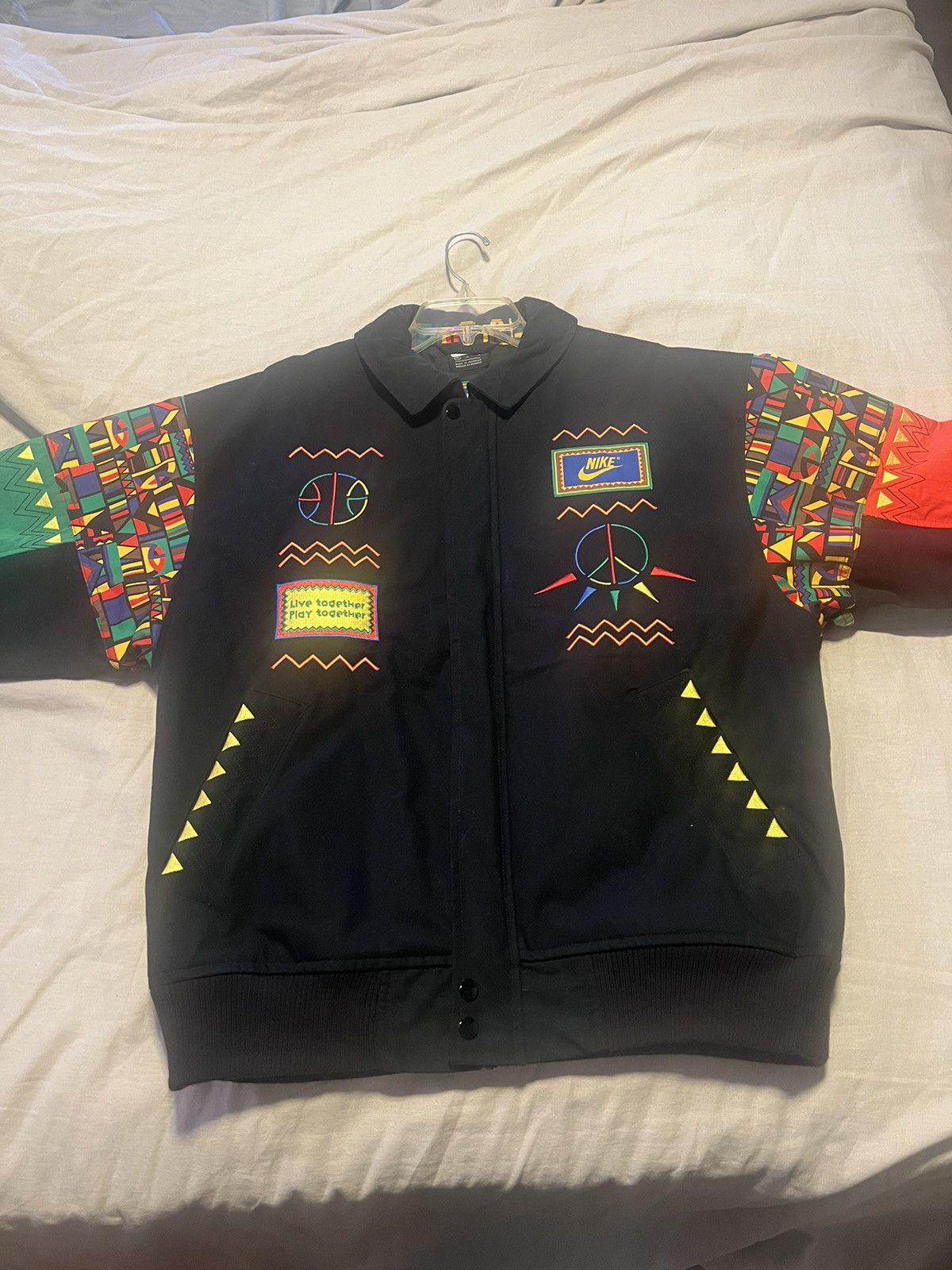image of 1992 Archives Vintage Nike Jacket Size M in Black, Men's