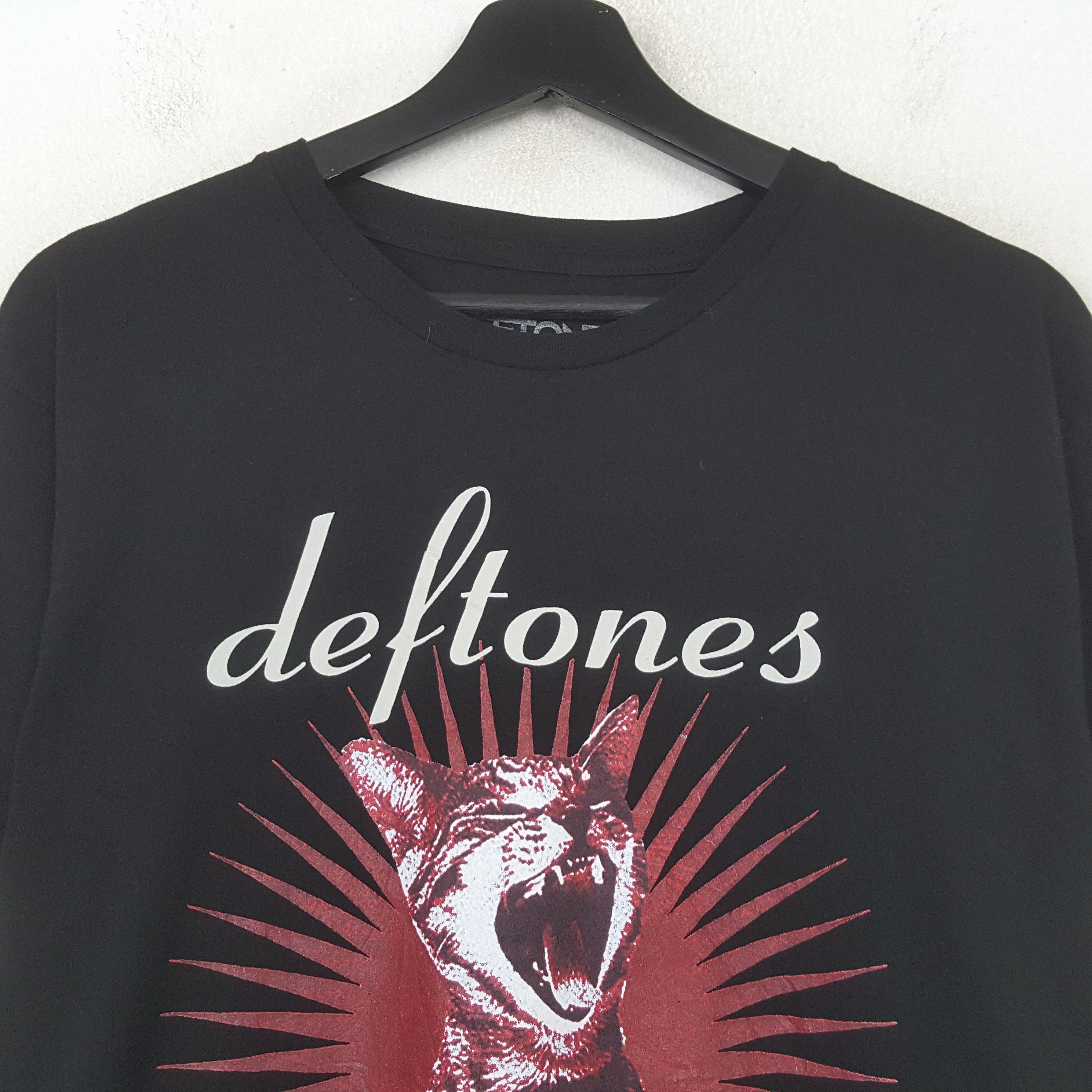 Vintage Deftones Band Tshirt RR27 Size US L / EU 52-54 / 3 - 2 Thumbnail