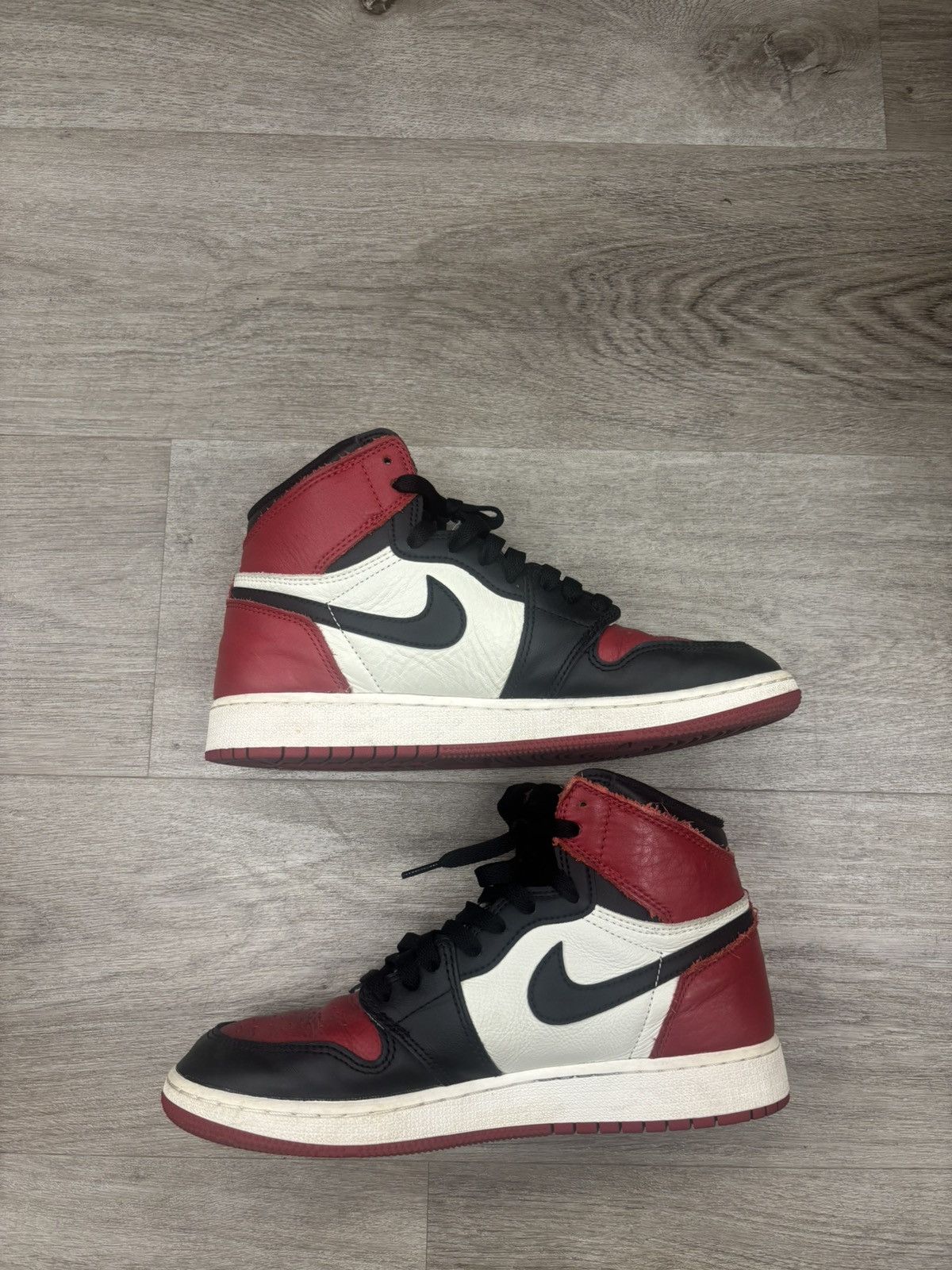 Jordan Brand Air Jordan 1 Retro High OG “Bred Toe” – Size 7 Size US 7 / EU 40 - 2 Thumbnail