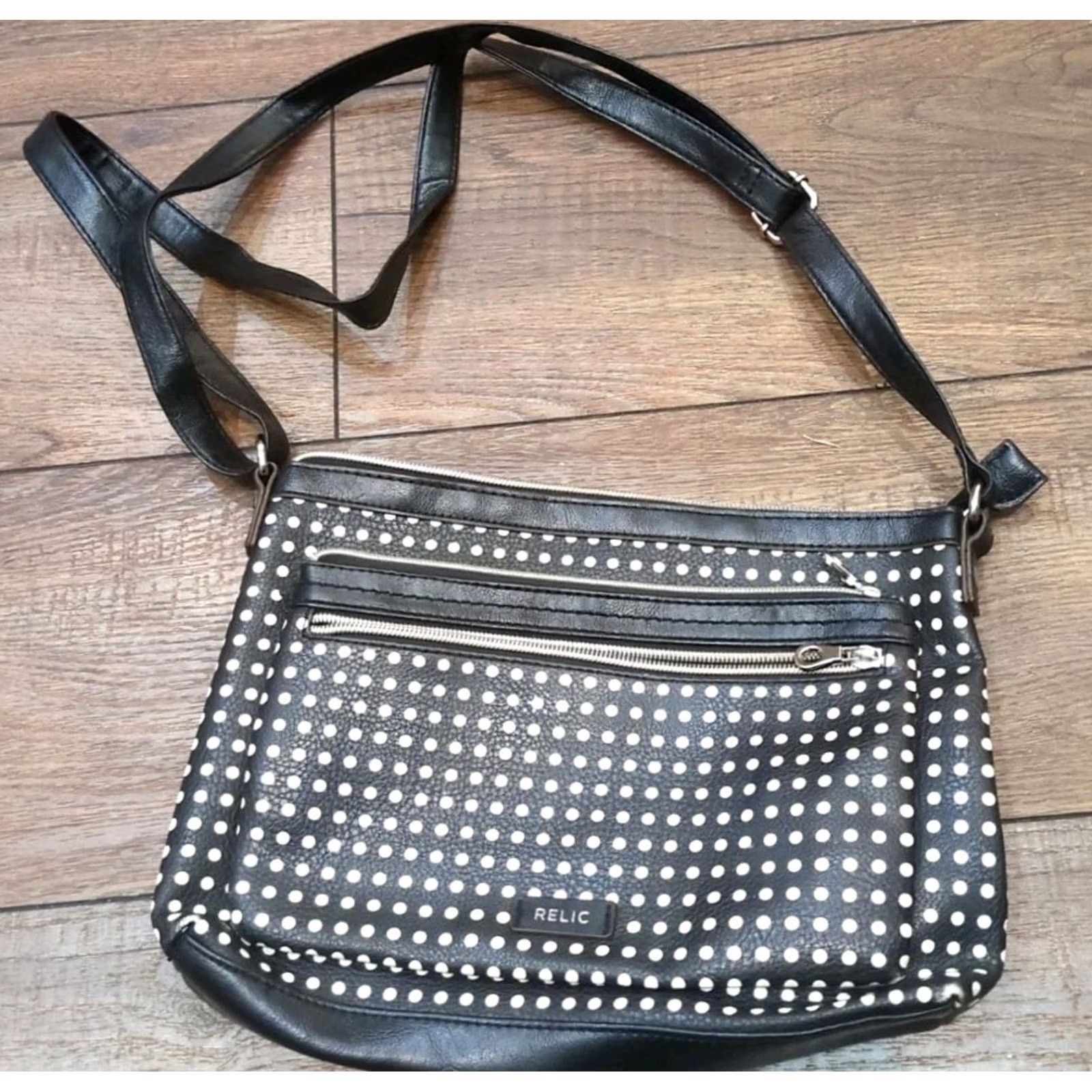 Vintage RELIC Crossbody Bag Polka Dot Black/White Matte Faux Leather Zipper Pockets Size ONE SIZE - 2 Thumbnail
