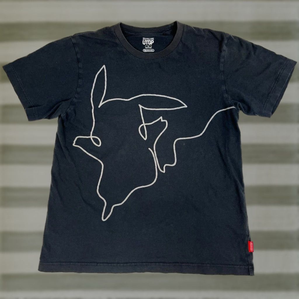 Uniqlo Uniqlo T-Shirt Nintendo Pokemon Pikachu Graphic Double-Sided Sz S Unisex Adults Black Cotton Short Sleeve Crew Neck Size US S / EU 44-46 / 1 - 1 Thumbnail
