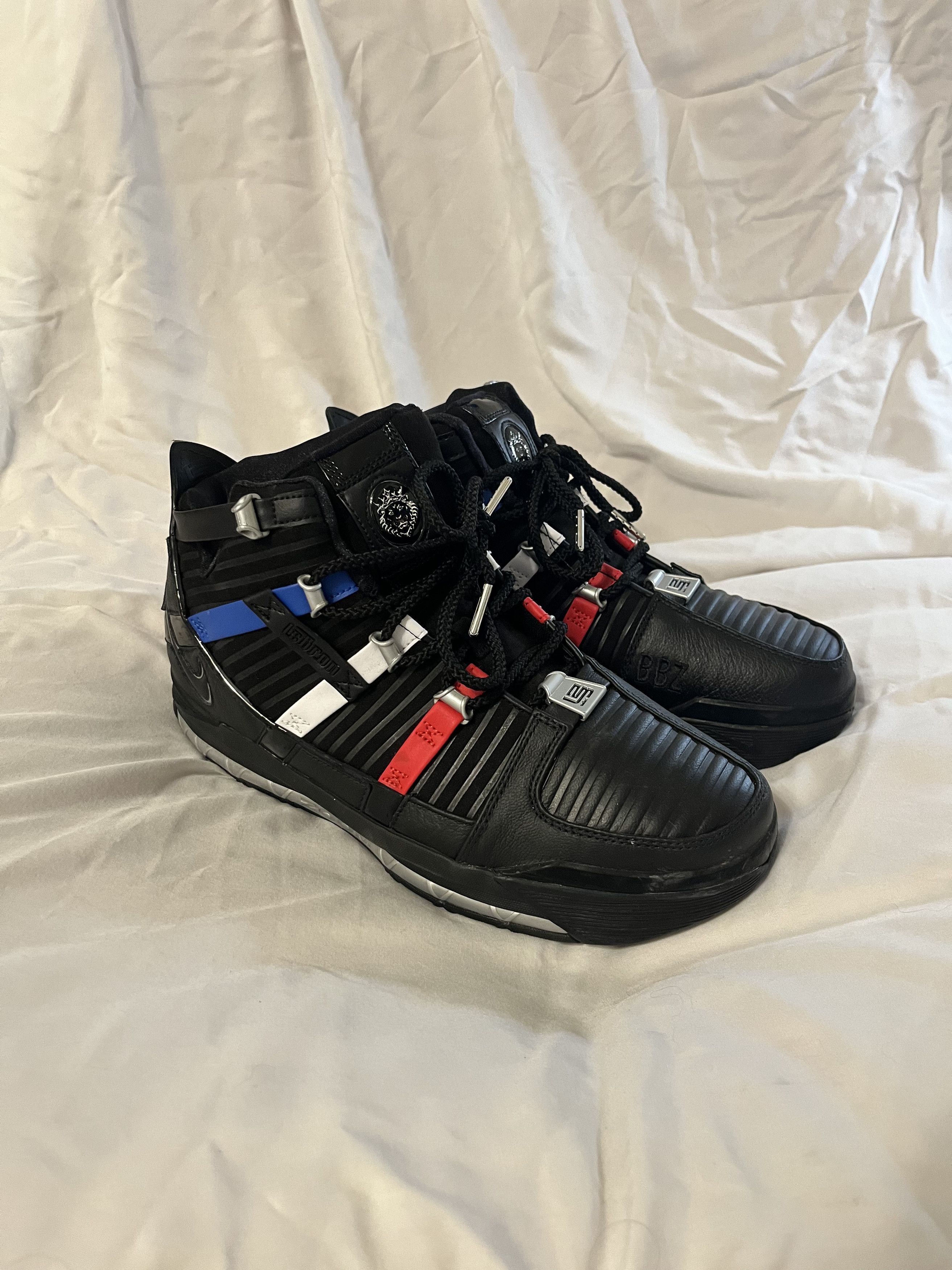 Nike Nike Zoom LeBron 3 Retro Barbershop Size US 10 / EU 43 - 1 Thumbnail