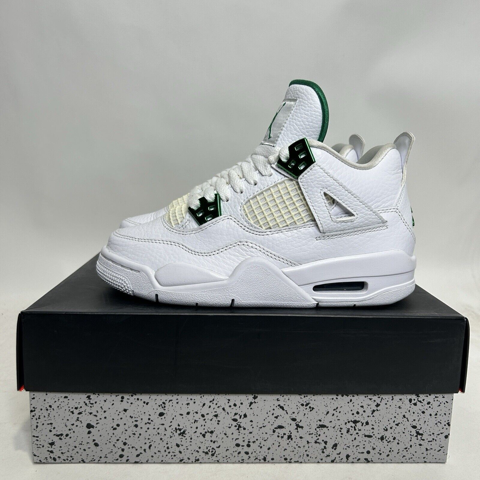 Jordan Brand Nike Shoes Air Jordan 4 Retro GS “Metallic Green” 2024 Size US 5 / IT 35 - 7 Thumbnail