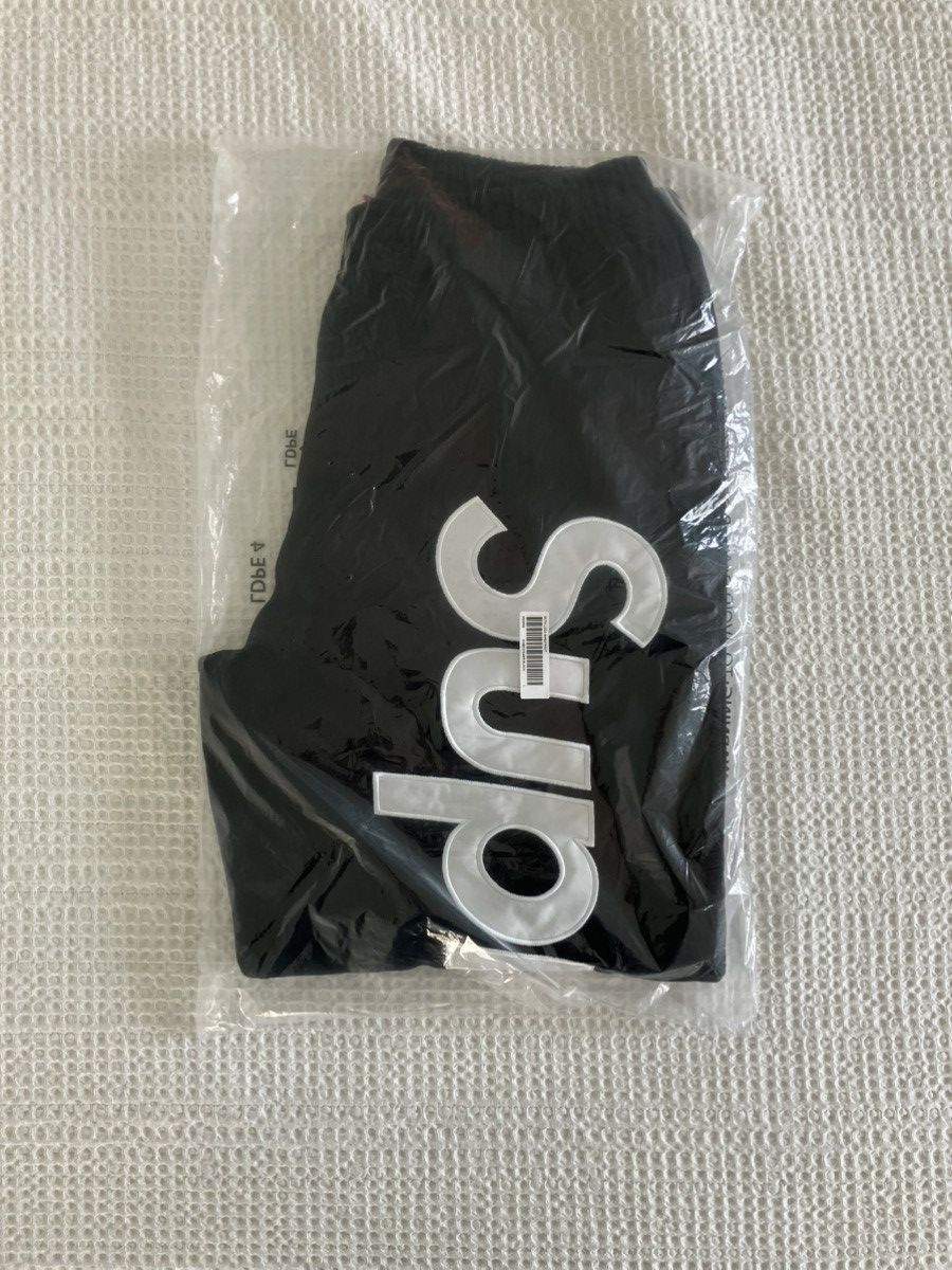 Supreme Supreme Satin Appliqué Sweatpants (SS26) - Large Size US 34 / EU 50 - 2 Thumbnail