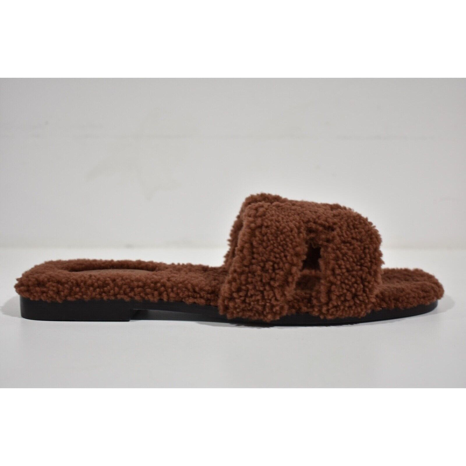 Hermes Hermes Oran Teddy Shearling Fur Brown H Logo Slide Size US 9 / IT 39 - 3 Thumbnail