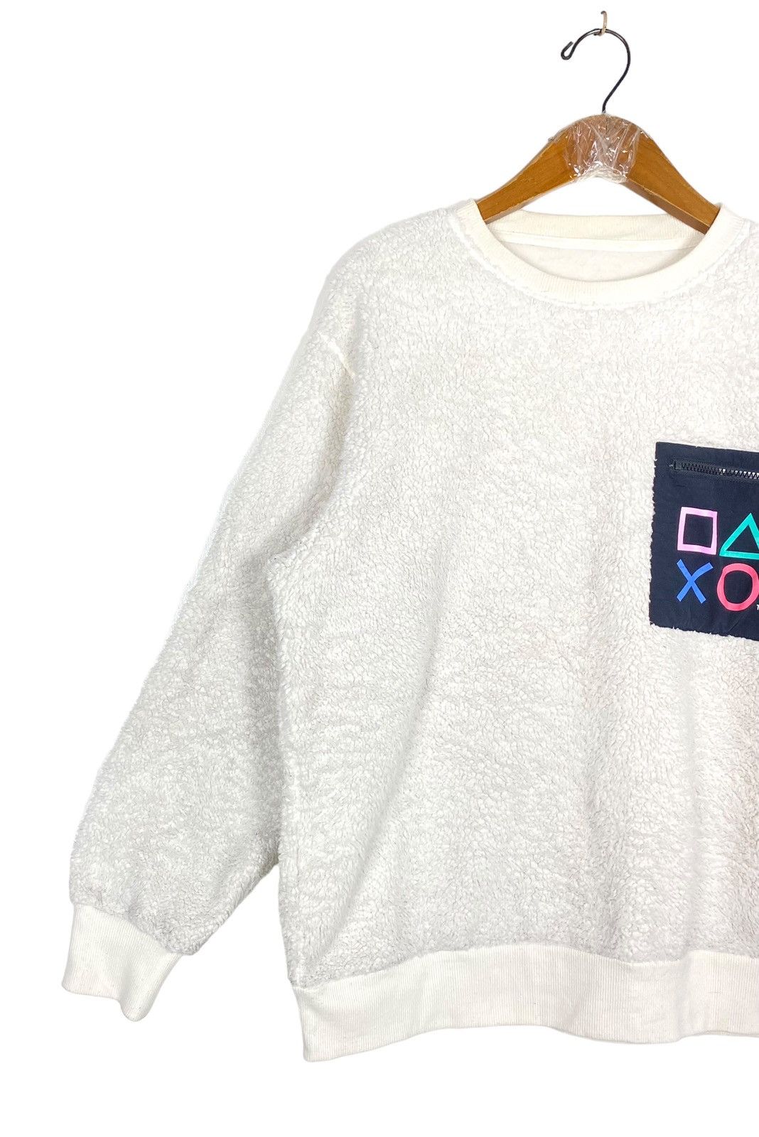 GU Rare‼️ Gu x PlayStation Deep Pile Fleece Size L / US 10 / IT 46 - 2 Thumbnail