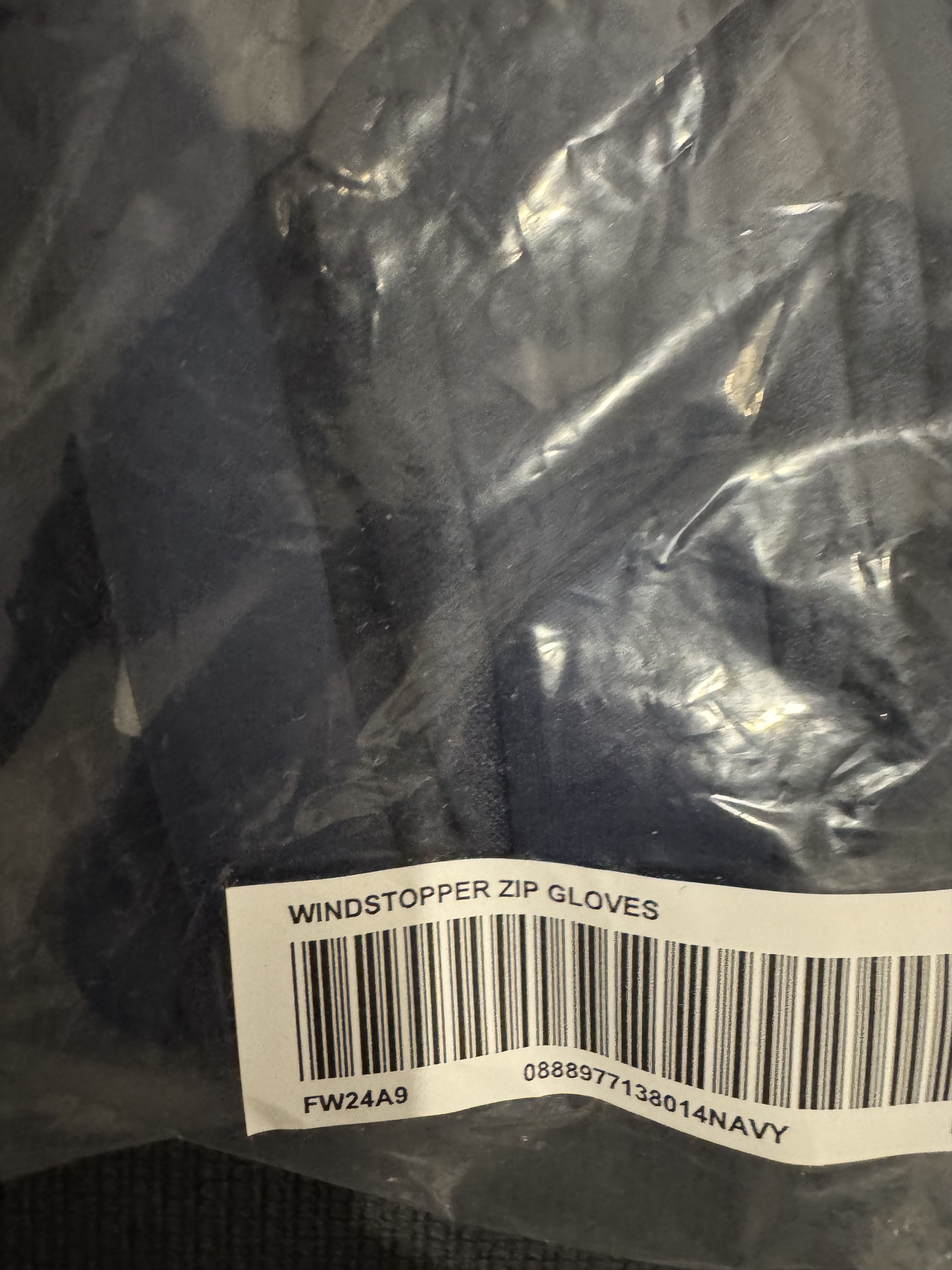 Supreme Windstopper Gloves navy Size 34 - 3 Thumbnail