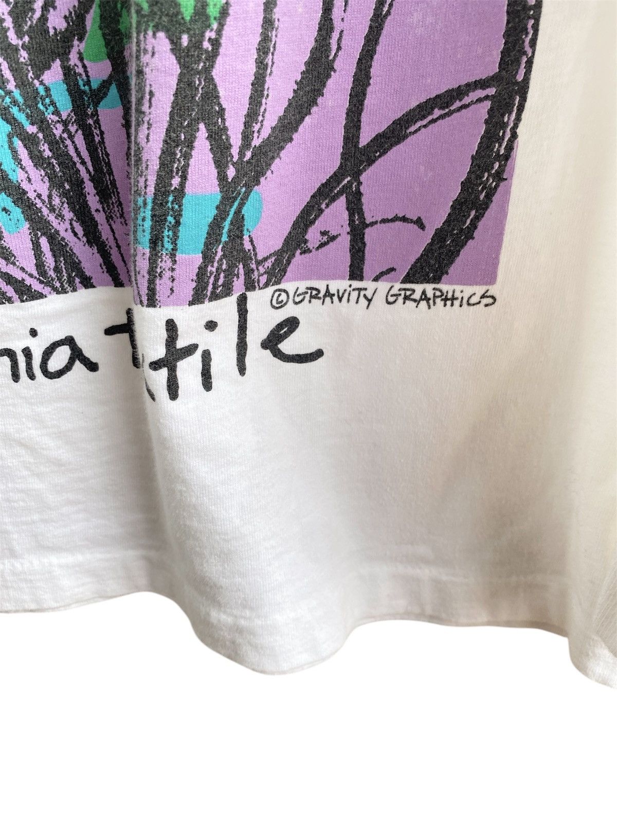 Vintage Vintage Art Gravity Graphics Philadelphia Textile tee Size US L / EU 52-54 / 3 - 3 Thumbnail