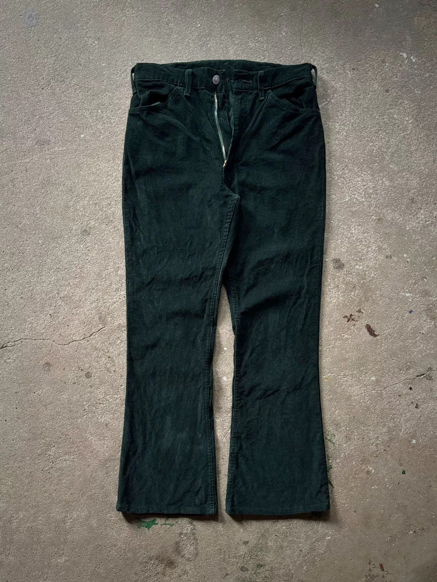 Vintage Vintage Levi's 646 Corduroy Flare Pants Size US 30 / EU 46 - 1 Thumbnail