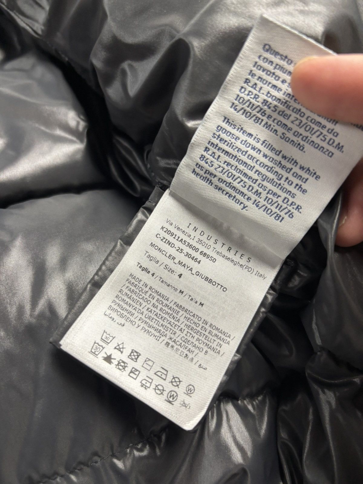 Moncler Moncler Maya Giubbotto black jacket new size 4 Size US L / EU 52-54 / 3 - 9 Thumbnail
