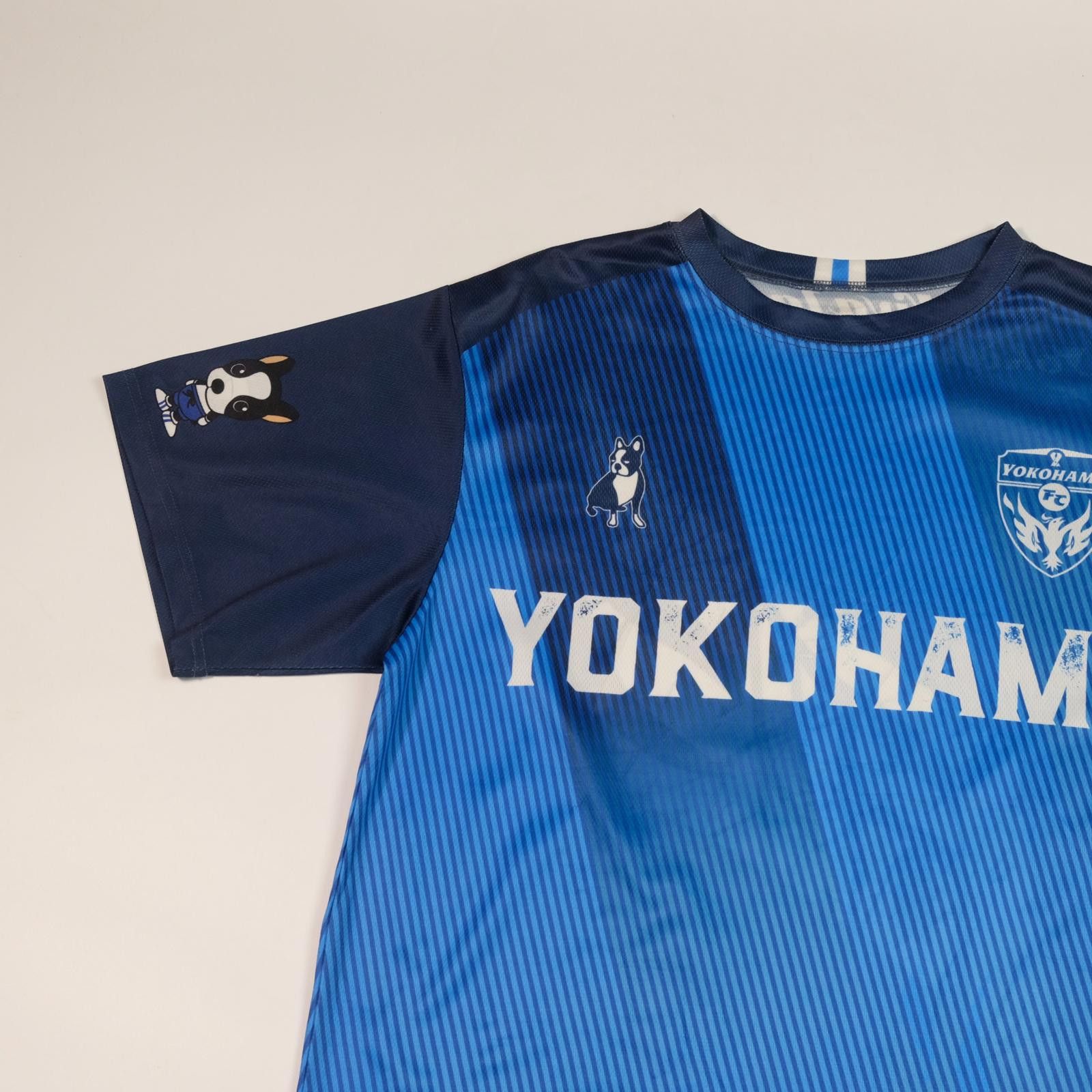 Other Yokohama FC Fan Shirt J-League (L) Size US L / EU 52-54 / 3 - 3 Thumbnail