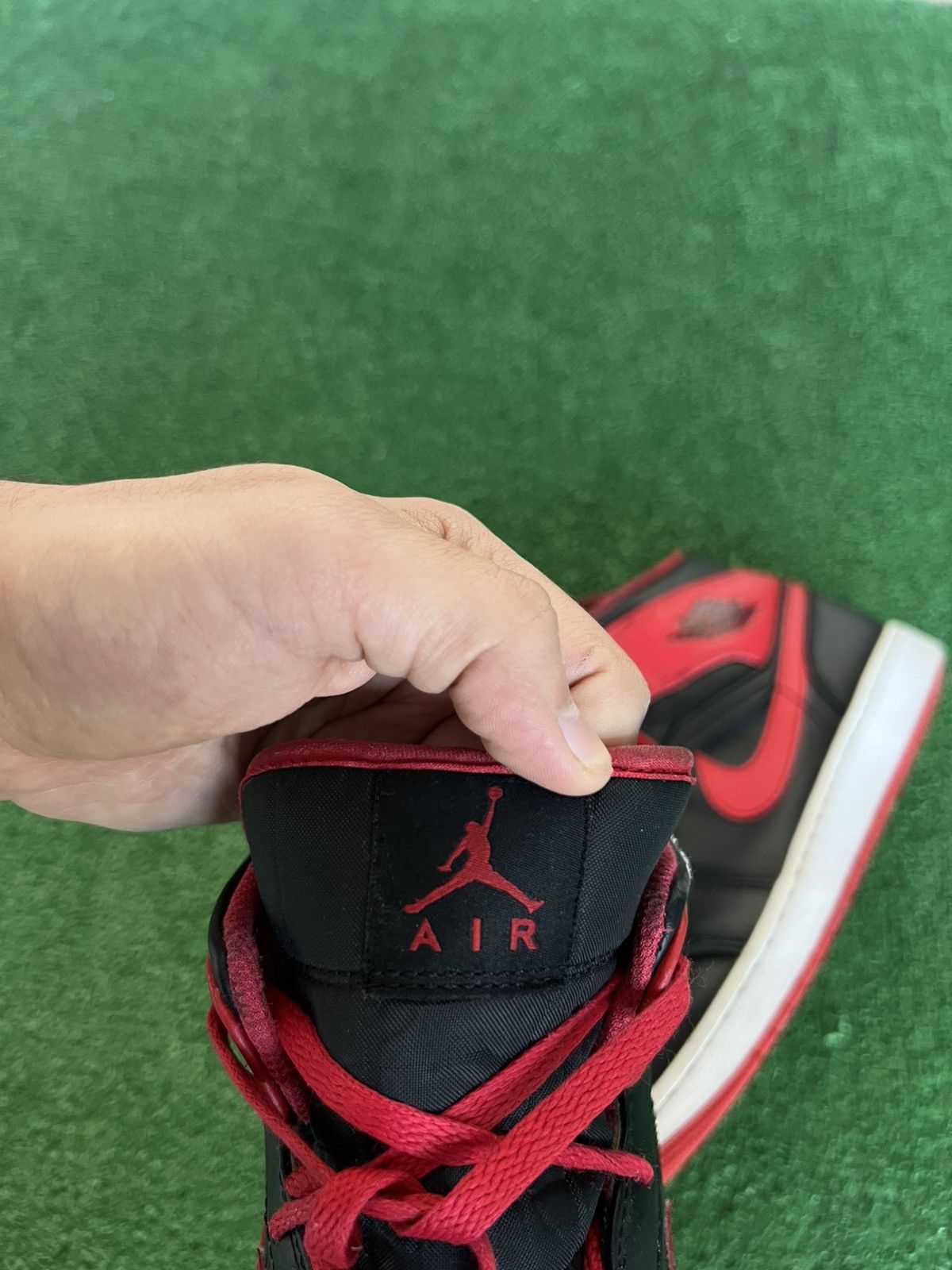 Jordan Brand Nike Air Jordan 1 Mid "Alternate Bred" Size US 12 / EU 45 - 4 Thumbnail