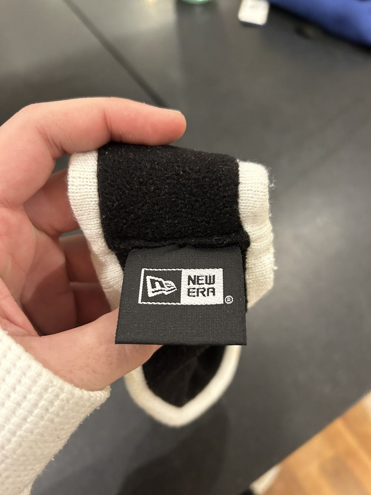Supreme Supreme New Era Reflective Logo Headband (FW 16) - White Size ONE SIZE - 3 Thumbnail