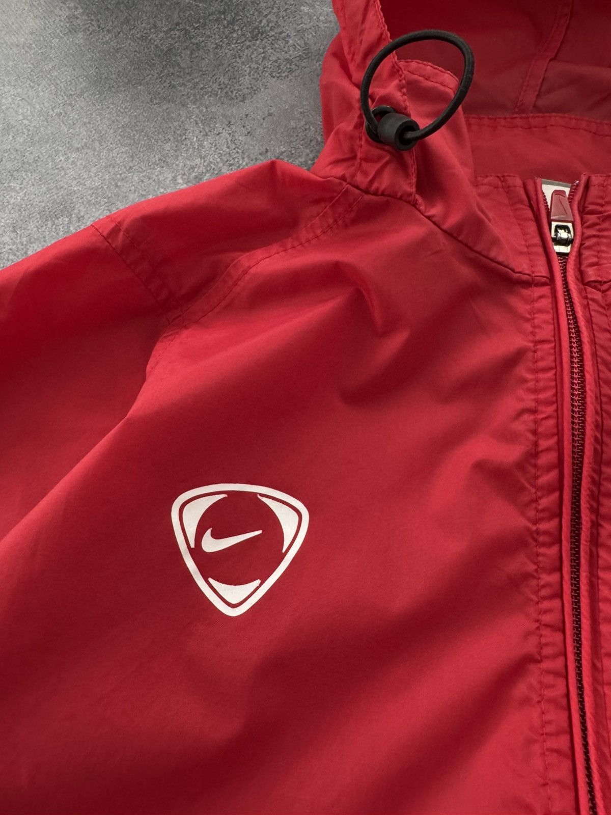 Nike Vintage Nike Windbreaker Rain Jacket swoosh Size US S / EU 44-46 / 1 - 5 Thumbnail