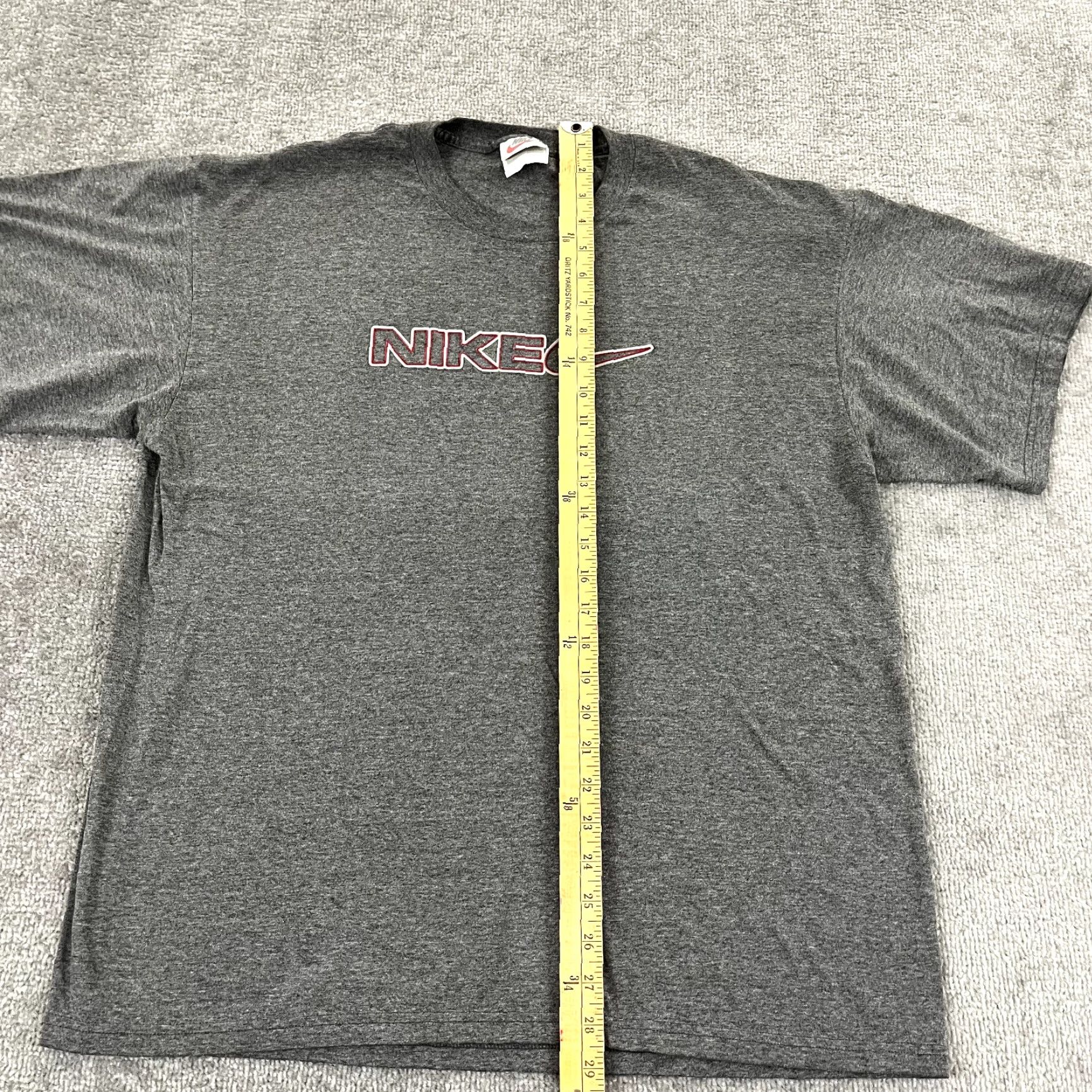 Nike VINTAGE Nike Shirt Men Large Gray Swoosh Center Check Graphic Y2K Tee White Tag USA Made Size US L / EU 52-54 / 3 - 5 Thumbnail