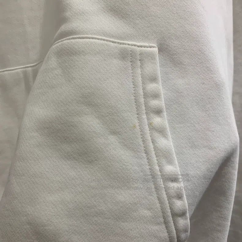 Balenciaga Balenciaga Pullover Hoodie Sweatshirt Size US L / EU 52-54 / 3 - 5 Thumbnail
