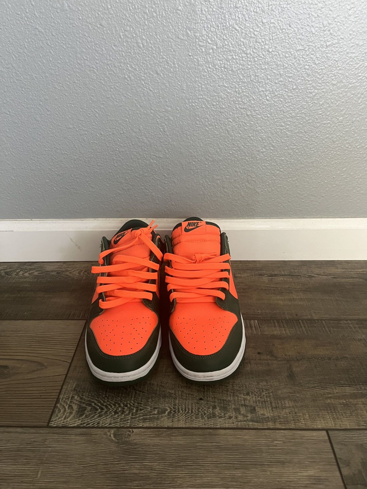 Nike Nike Dunk low "Miami Hurricanes" Size US 10.5 / EU 43-44 - 3 Thumbnail