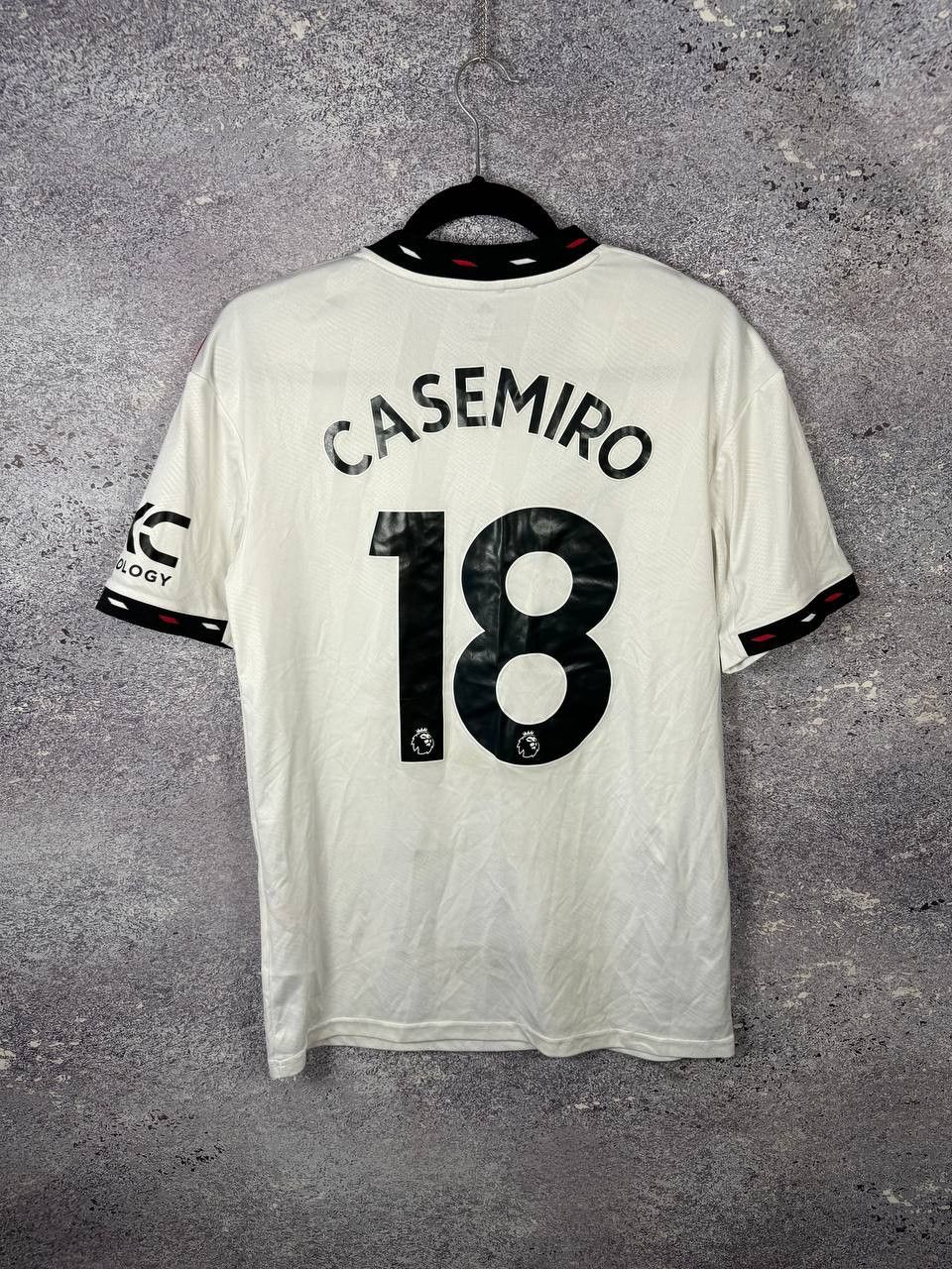 Adidas CASEMIRO Manchester United 2022/23 Away Adidas Soccer Jersey Size US S / EU 44-46 / 1 - 2 Thumbnail