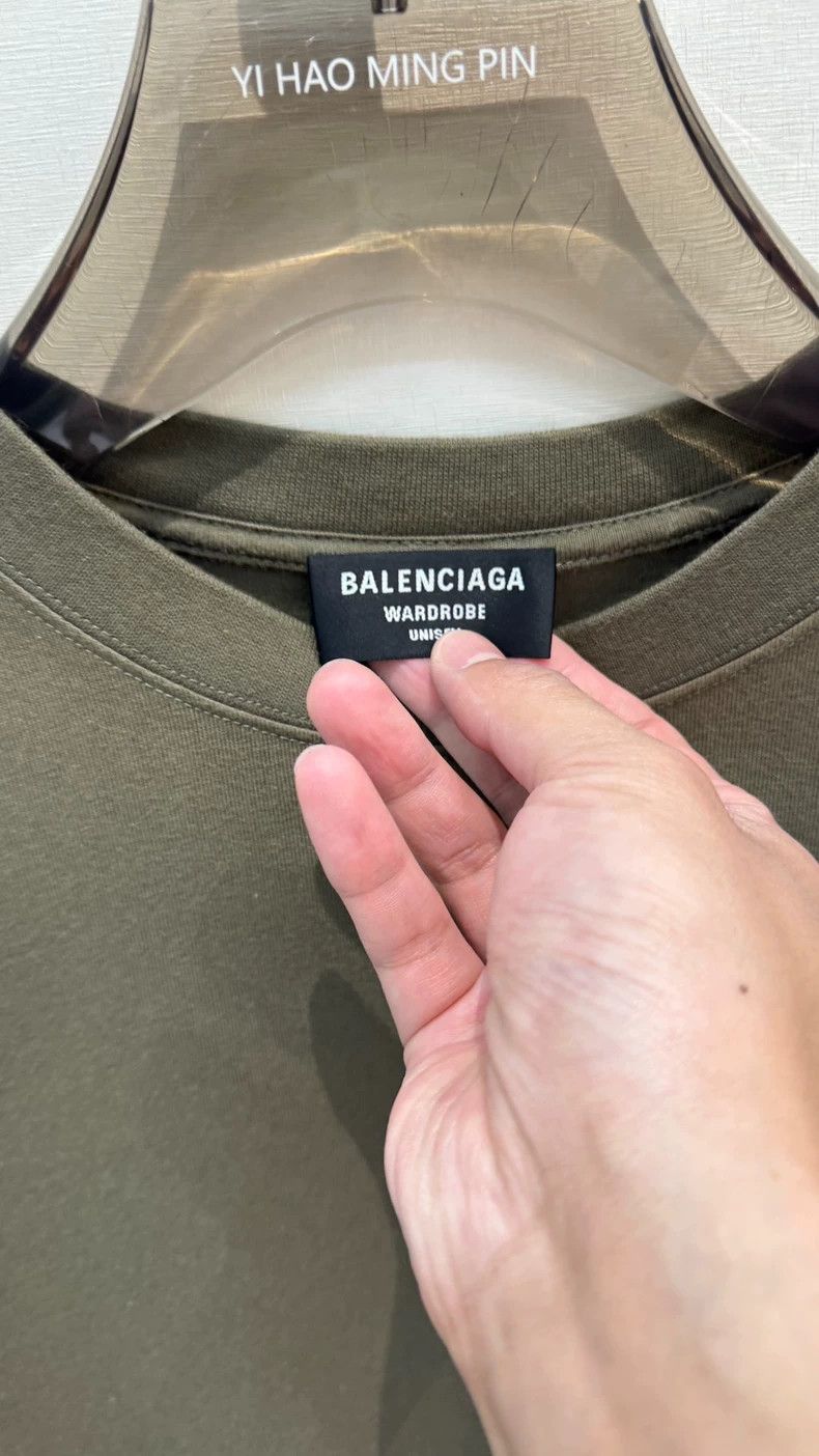 Balenciaga Balenciaga Short Sleeve Tee Size US M / EU 48-50 / 2 - 2 Thumbnail