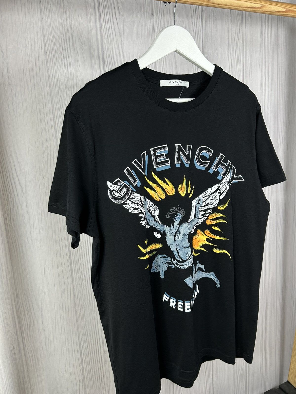 Givenchy Rare Givenchy Paris Freedom Angel Black T-Shirt Size S Size US S / EU 44-46 / 1 - 2 Thumbnail