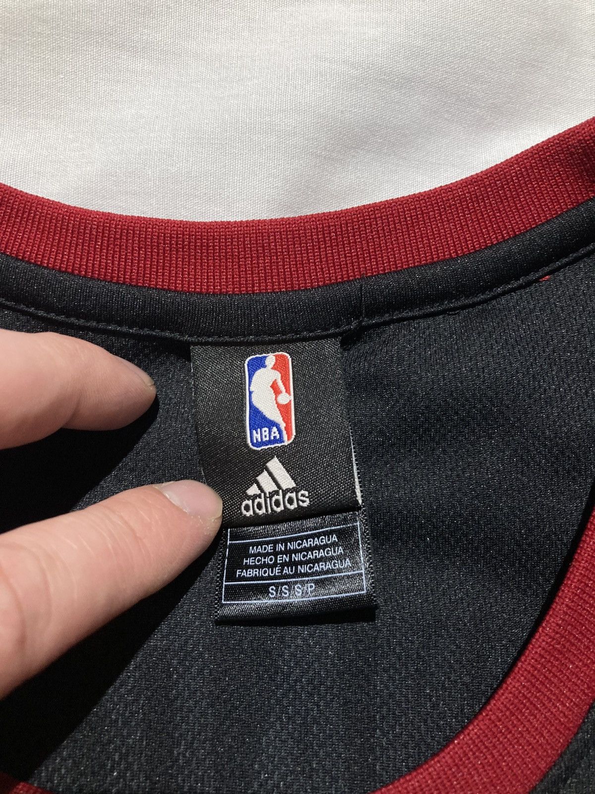 Adidas Dwayne Wade Miami Heat Jersey, Women’s size Small, NBA 4Her Size S / US 4 / IT 40 - 6 Thumbnail