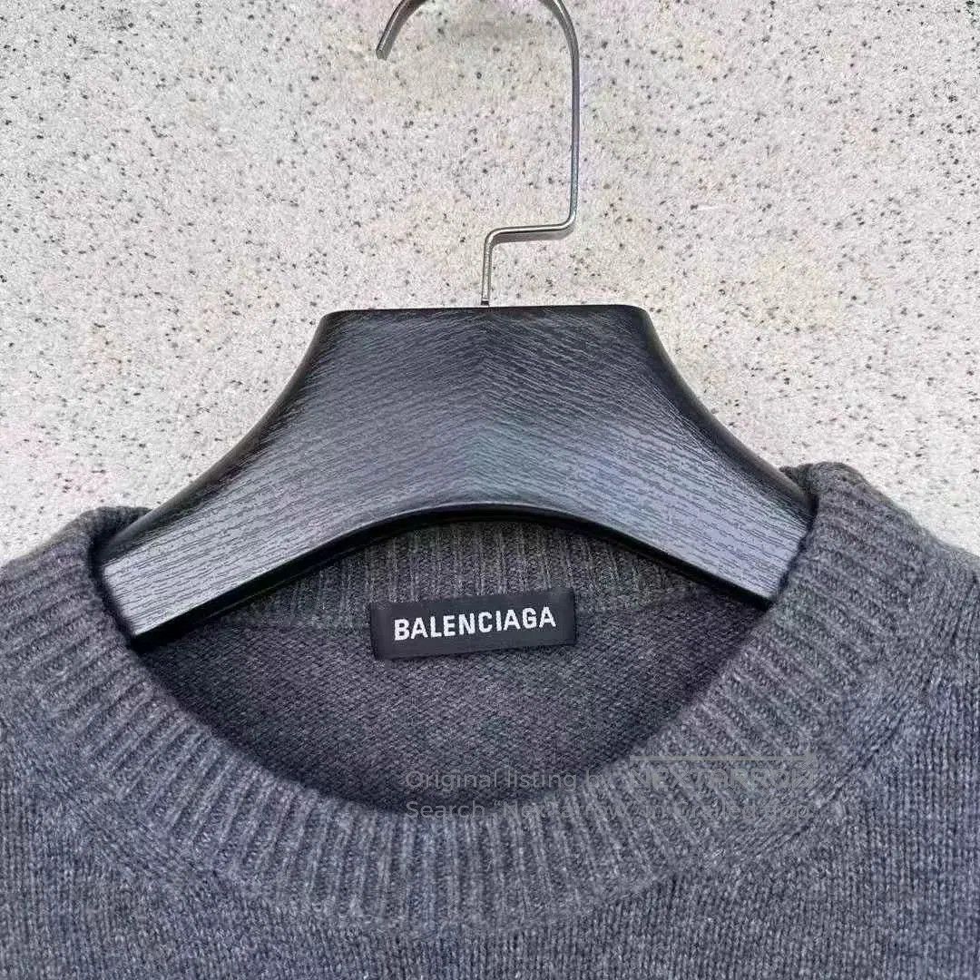 Balenciaga Balenciaga Crown Lock Sweater. Size US M / EU 48-50 / 2 - 2 Thumbnail