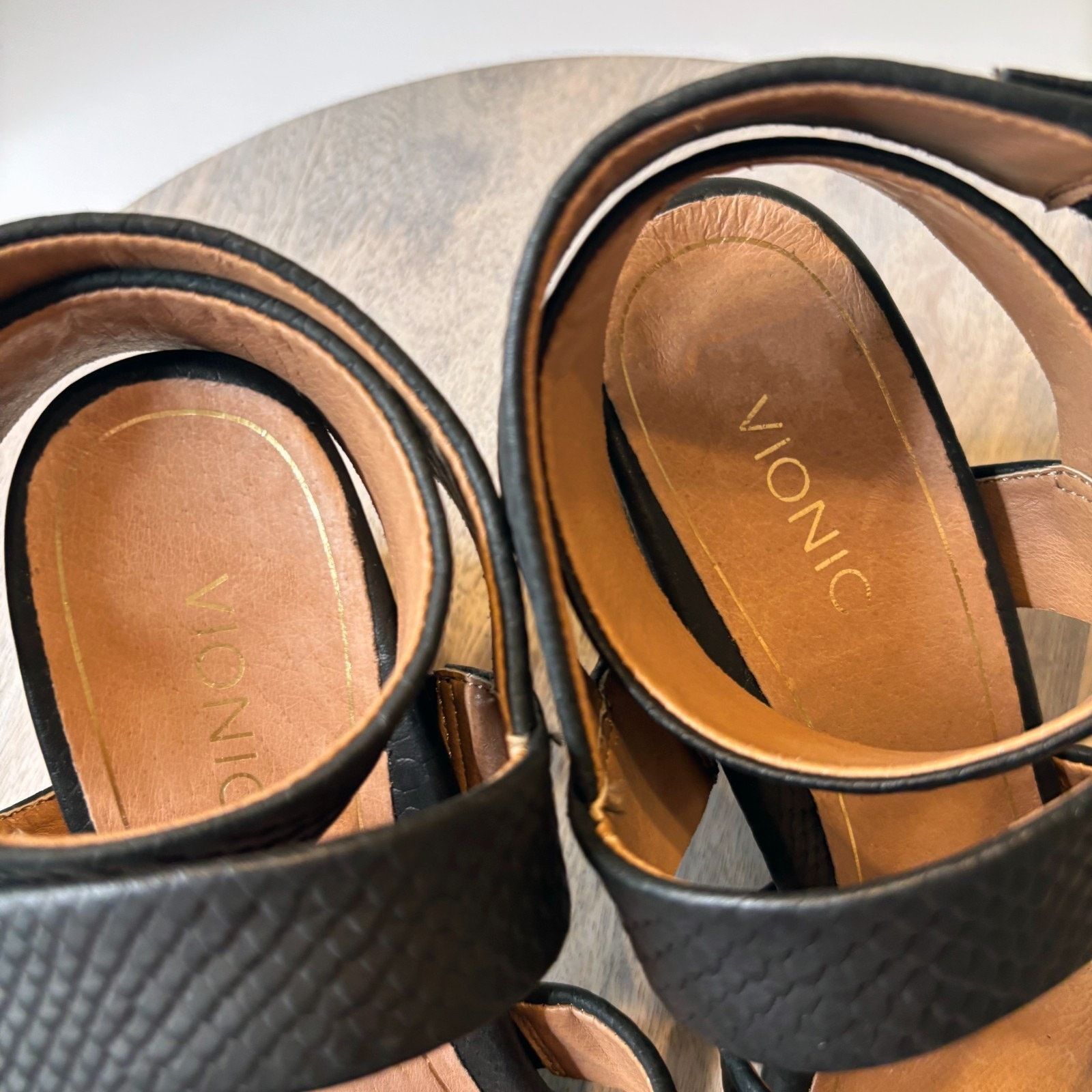 Vionic Vionic Blaire Sandals Black Snake Embossed Leather Size 9.5 Size US 9.5 / IT 39.5 - 7 Thumbnail