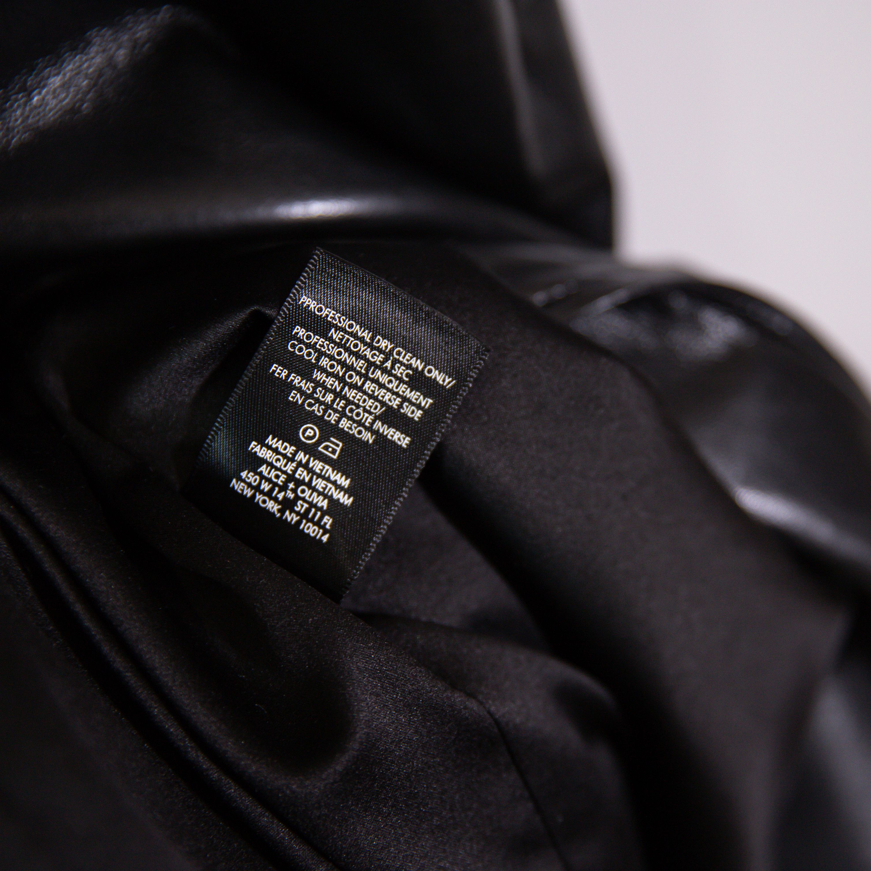 Alice + Olivia Alice And Olivia Conan Faux Vegan Leather Size S / US 4 / IT 40 - 3 Thumbnail
