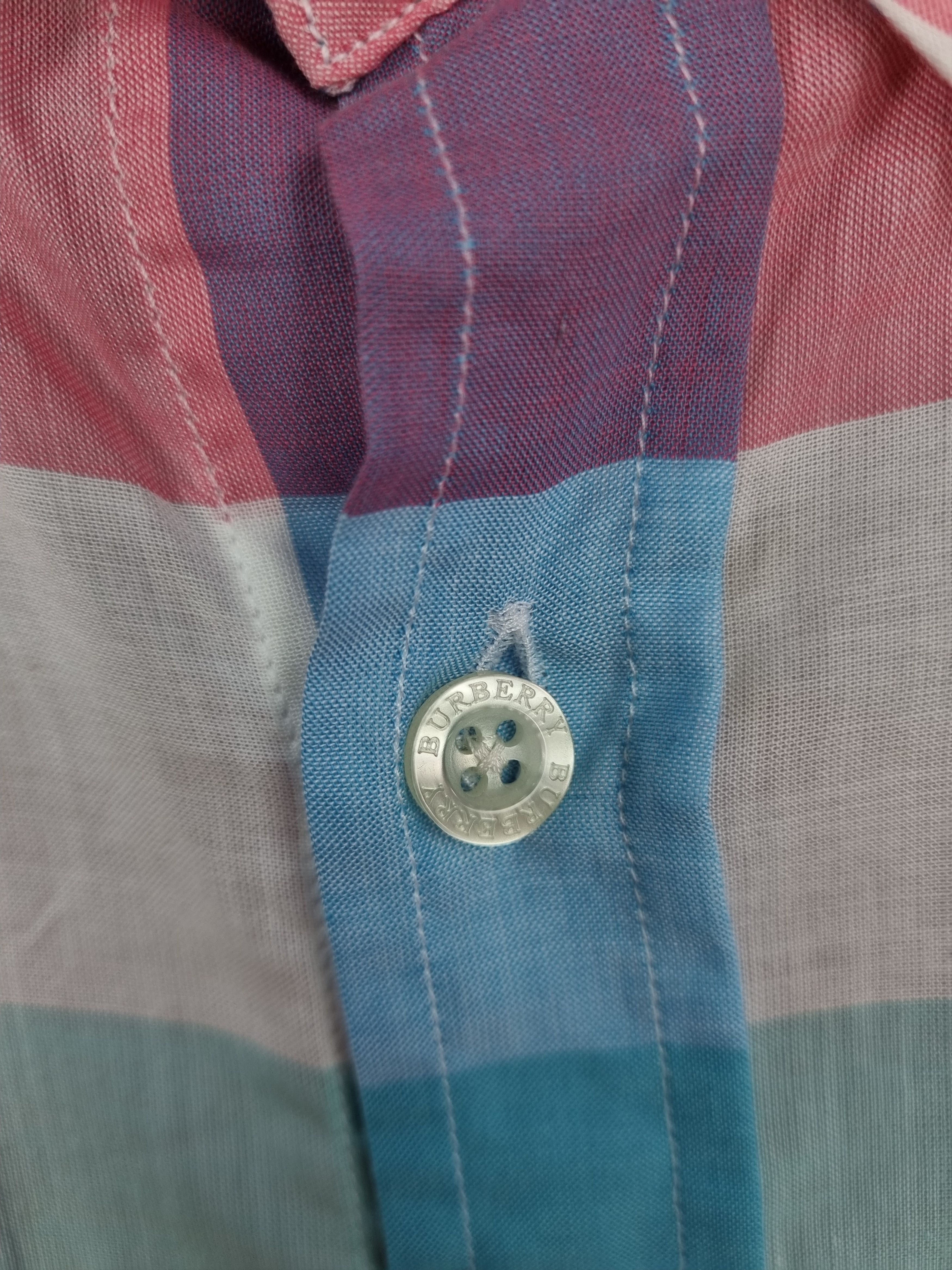 Burberry Burberry Very Light Plaid Shirt Size S / US 4 / IT 40 - 20 Thumbnail
