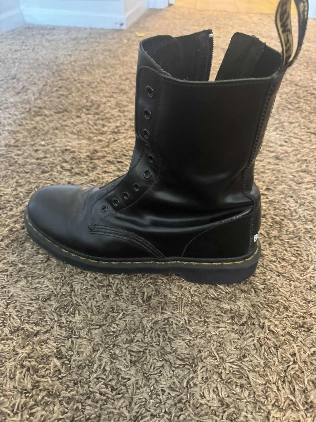 Dr. Martens × Vetements Dr Marten x Vetements Size US 10 / EU 43 - 10 Thumbnail