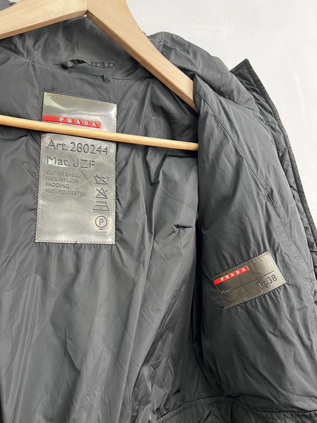 Prada Prada Jacket RED TAB Nylon Sports SKI Windbreaker Size XS / US 0-2 / IT 36-38 - 12 Thumbnail