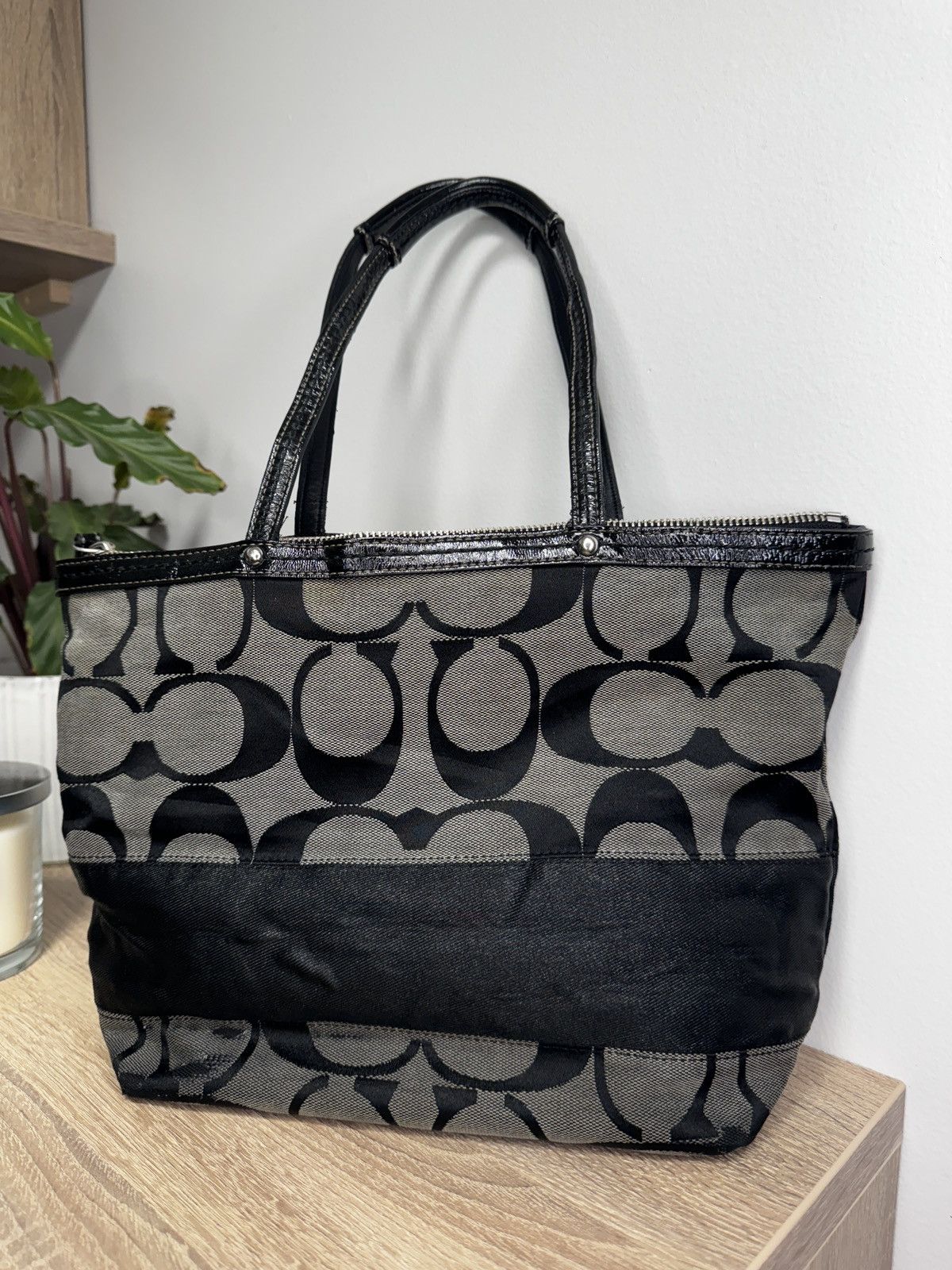 Coach COACH BLACK & GRAY SIGNATURE Size ONE SIZE - 1 Thumbnail