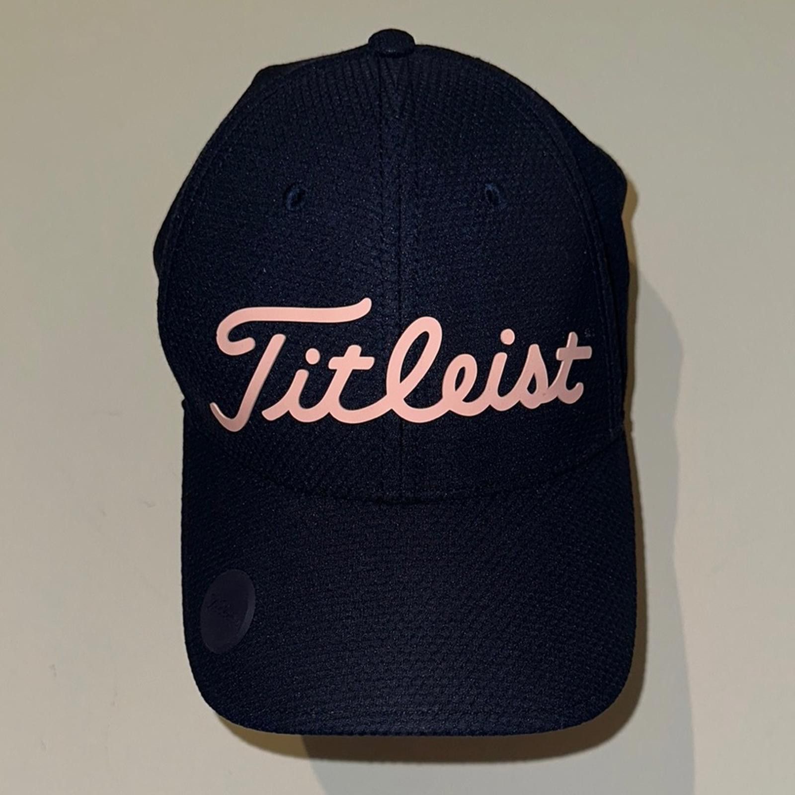 Titleist Titleist Navy and Pink Cap Size ONE SIZE - 1 Thumbnail