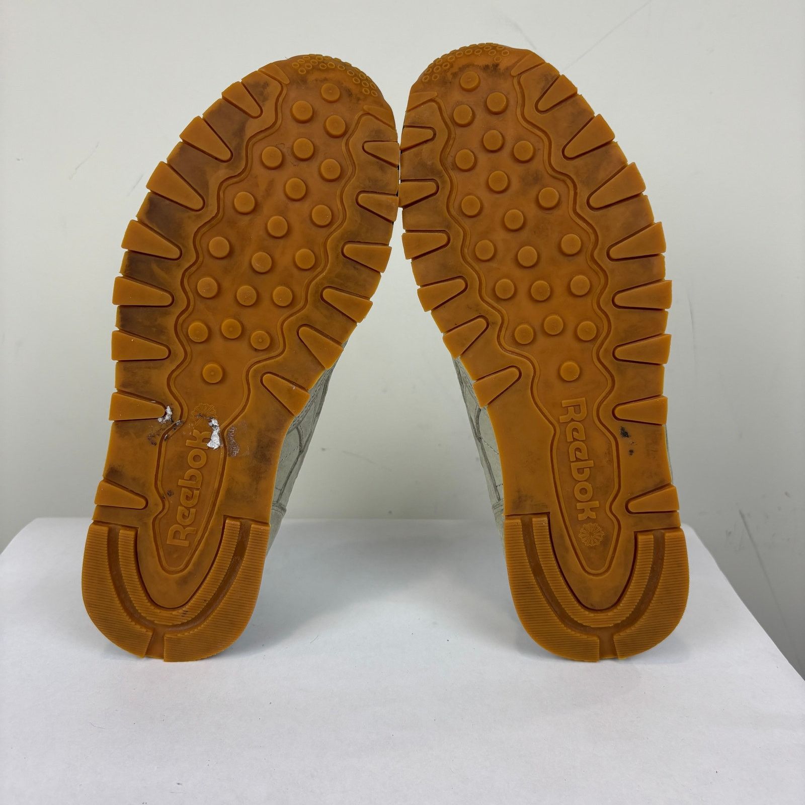 Kendrick Lamar × Reebok × Top Dawg Entertainment Reebok x TDE Kendrick Lamar Classic Neutral Sneakers Mens 11 Size US 11 / EU 44 - 8 Thumbnail
