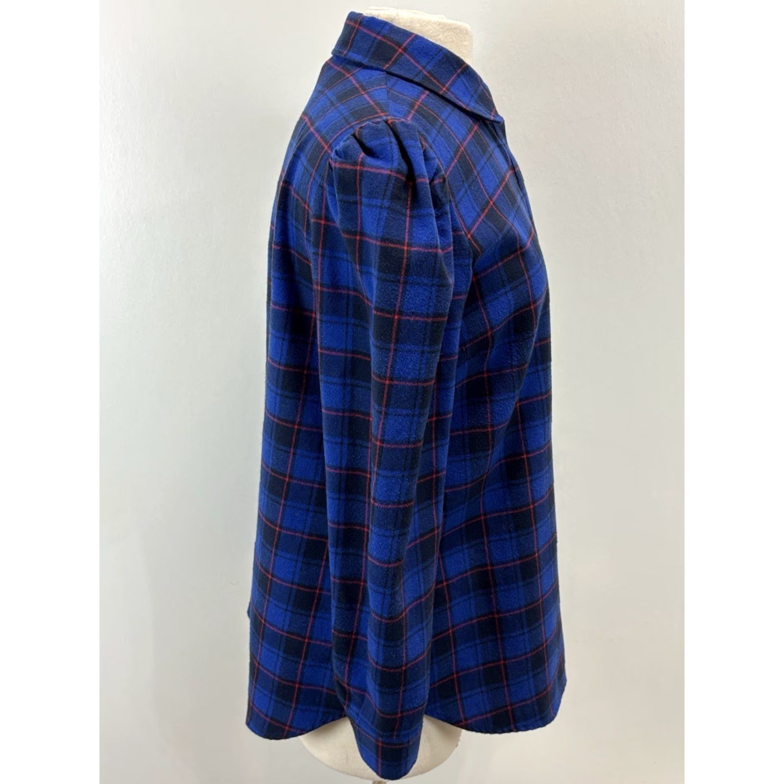 Vintage Tuckernuck Saranac Plaid Button-Up Shirt Medium Women’s Blue Puff Sleeve Classic Preppy Size M / US 6-8 / IT 42-44 - 4 Thumbnail