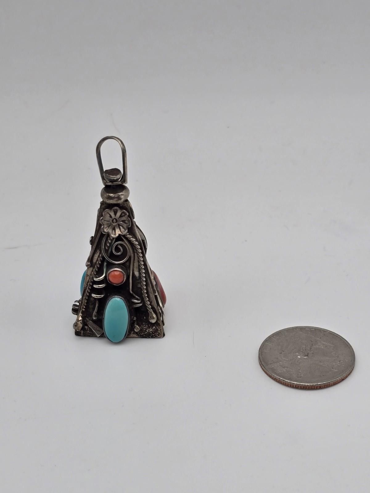 Other Vintage Navajo Sterling Pendant Turquoise Coral Cluster Size ONE SIZE - 2 Thumbnail