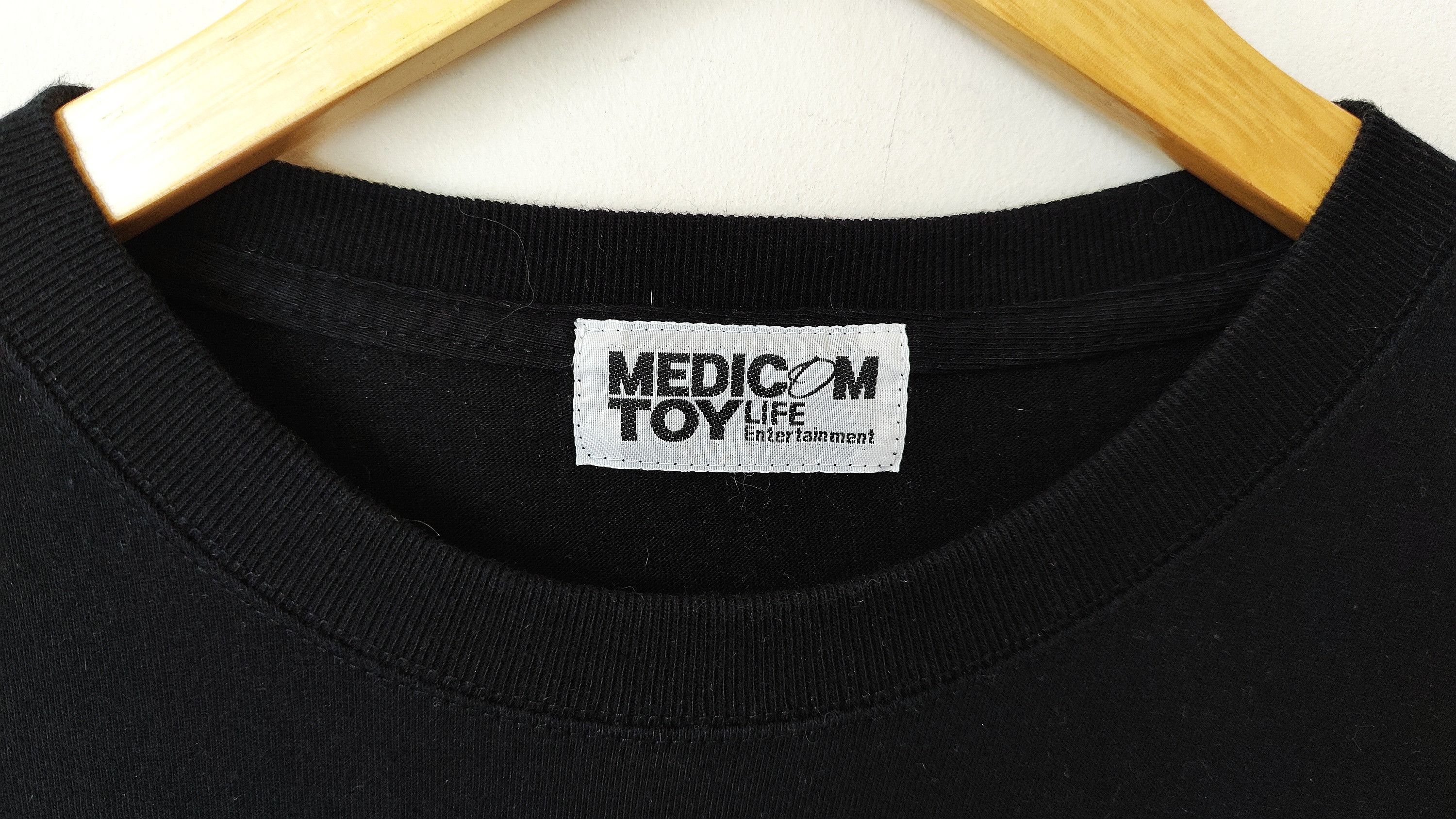Japanese Brand Medicom Toy Space Invaders RARE Taito Official Longsleeve Size US S / EU 44-46 / 1 - 2 Thumbnail