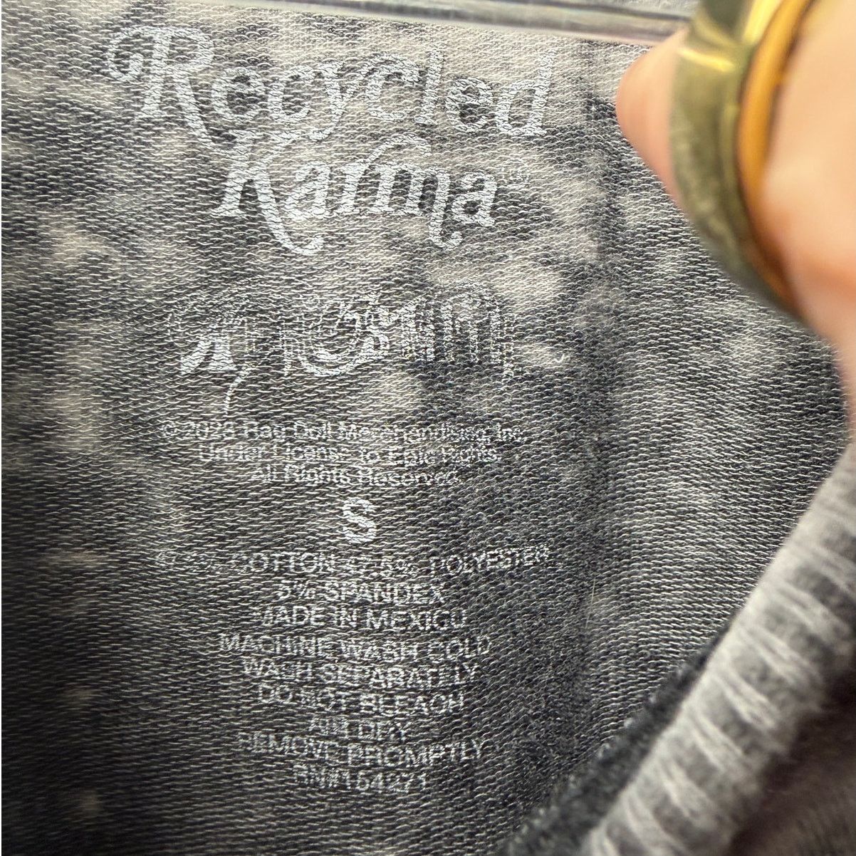 Other Recycled Karma Aerosmith Tour 85 Oversize Long Sleeve Tee Size S / US 4 / IT 40 - 8 Thumbnail