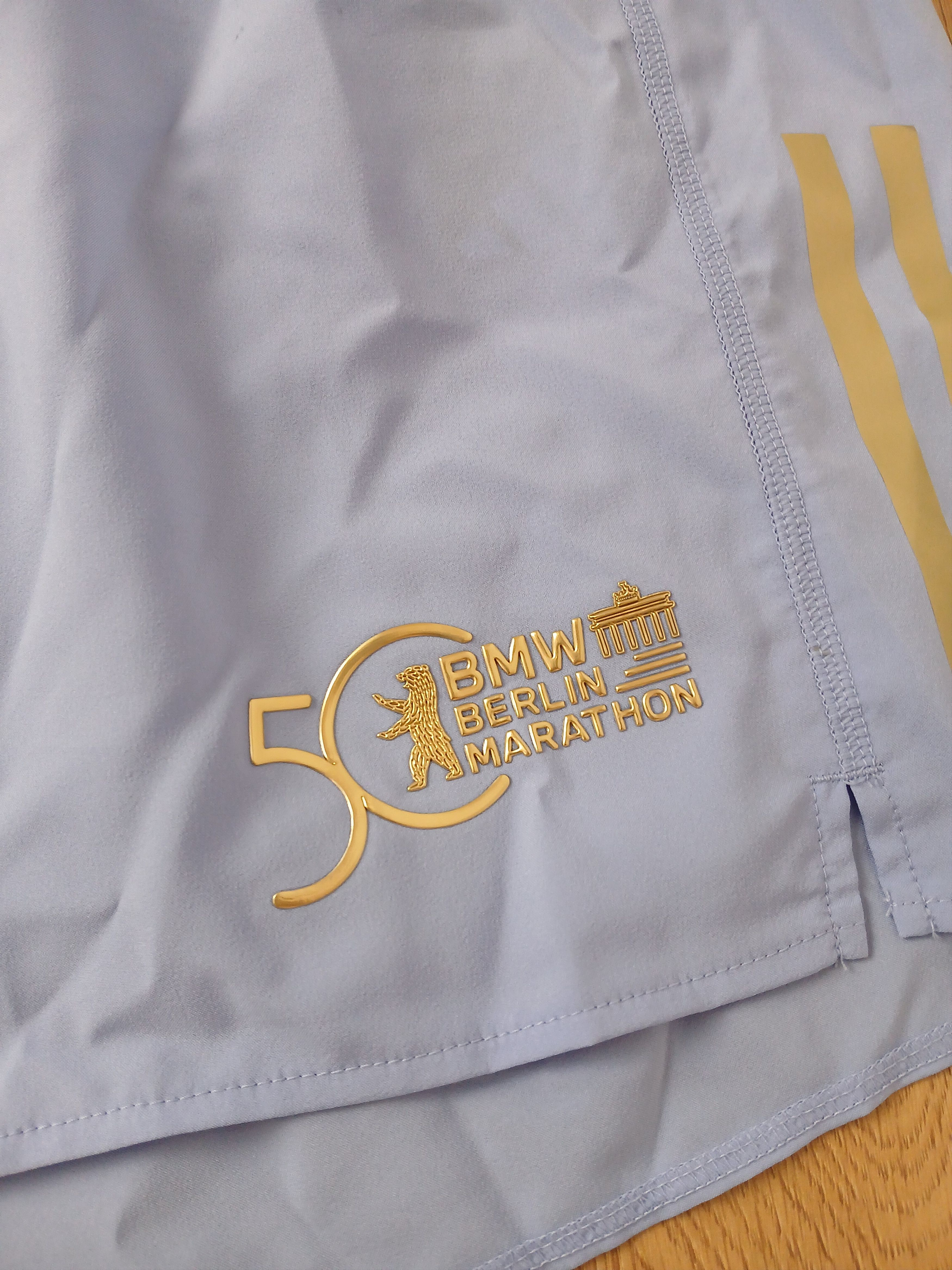 Adidas New Adidas Berlin Marathon Running Shorts size XL Size 32" / US 10 / IT 46 - 3 Thumbnail
