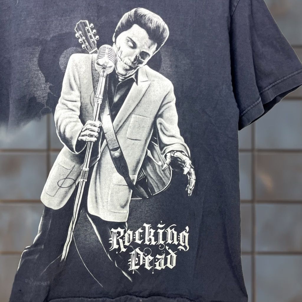 Vintage Vintage DGA Art David Gonzalez Rocking Dead T Shirt Elvis L Size US L / EU 52-54 / 3 - 1 Thumbnail