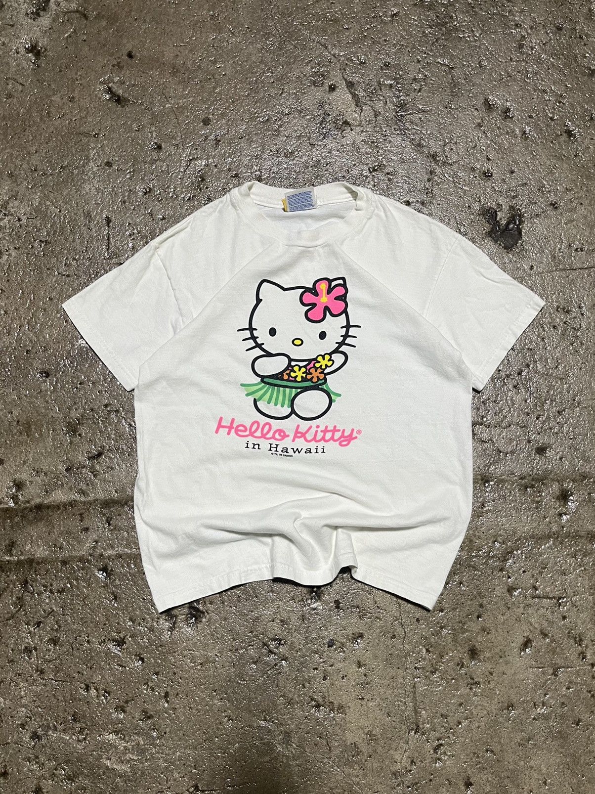 image of Cartoon Network x Vintage Crazy Vintage 90's Hello Kitty White Graphic Tee Shirt, Men's (Size XS)