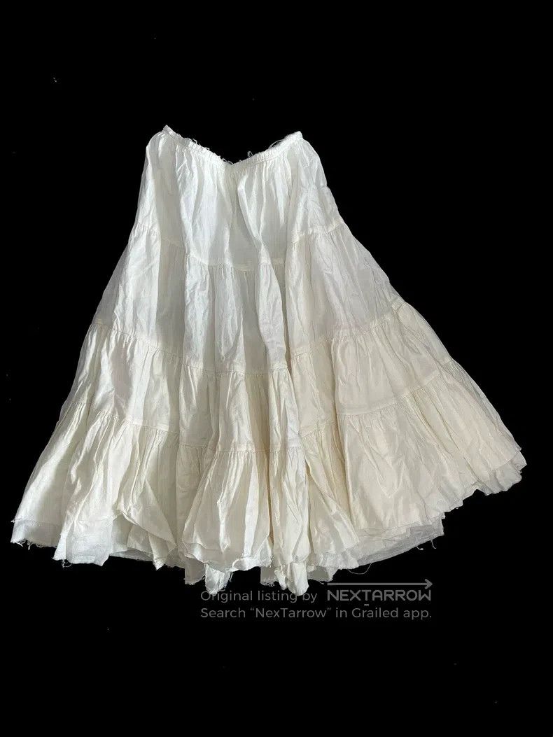 Comme des Garcons Comme Des Garcons size M White puffy skirt, half skirt Size 23" - 1 Thumbnail