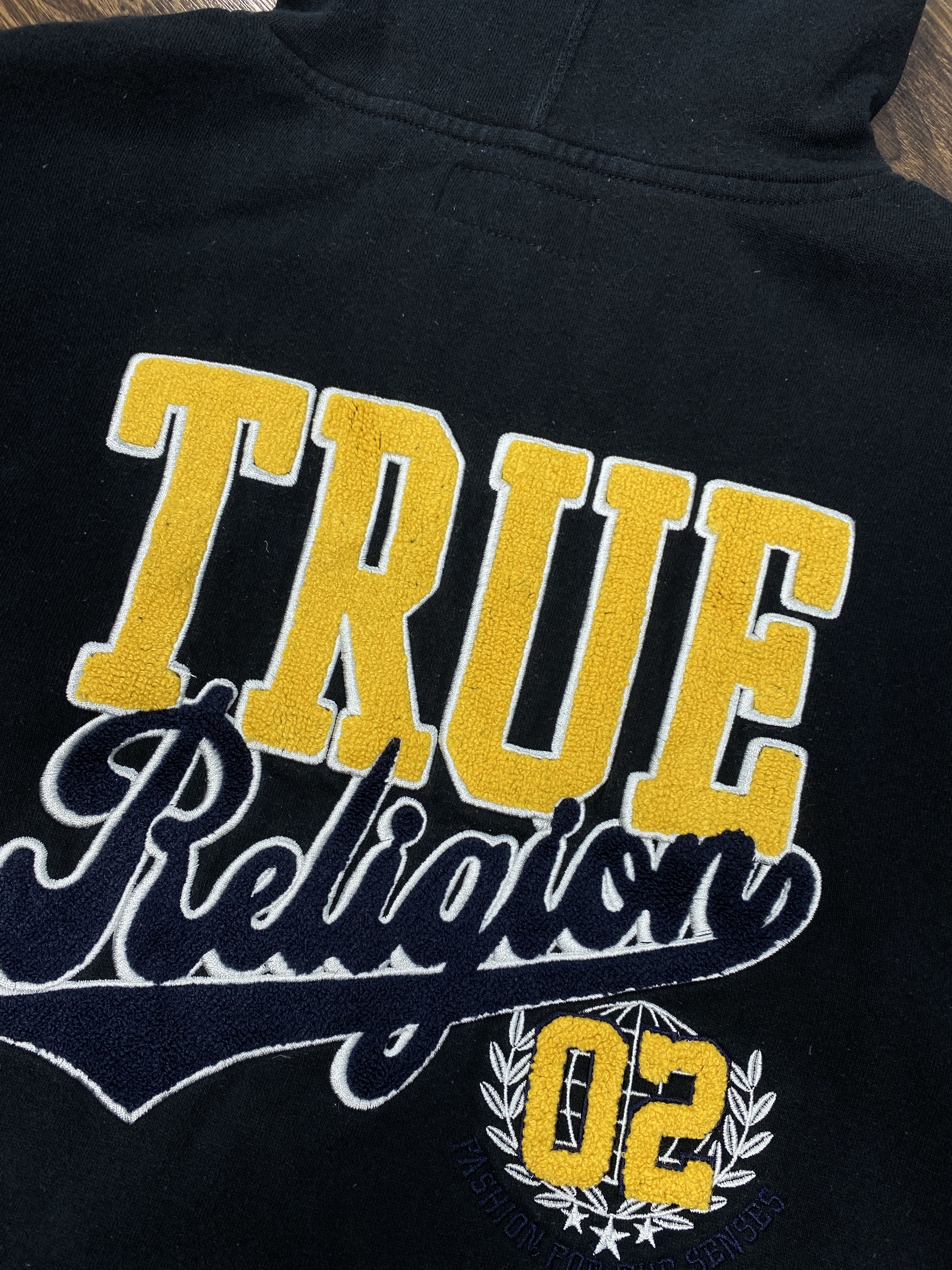 True Religion True Religion vintage big logo hoodie y2k Size US S / EU 44-46 / 1 - 3 Thumbnail